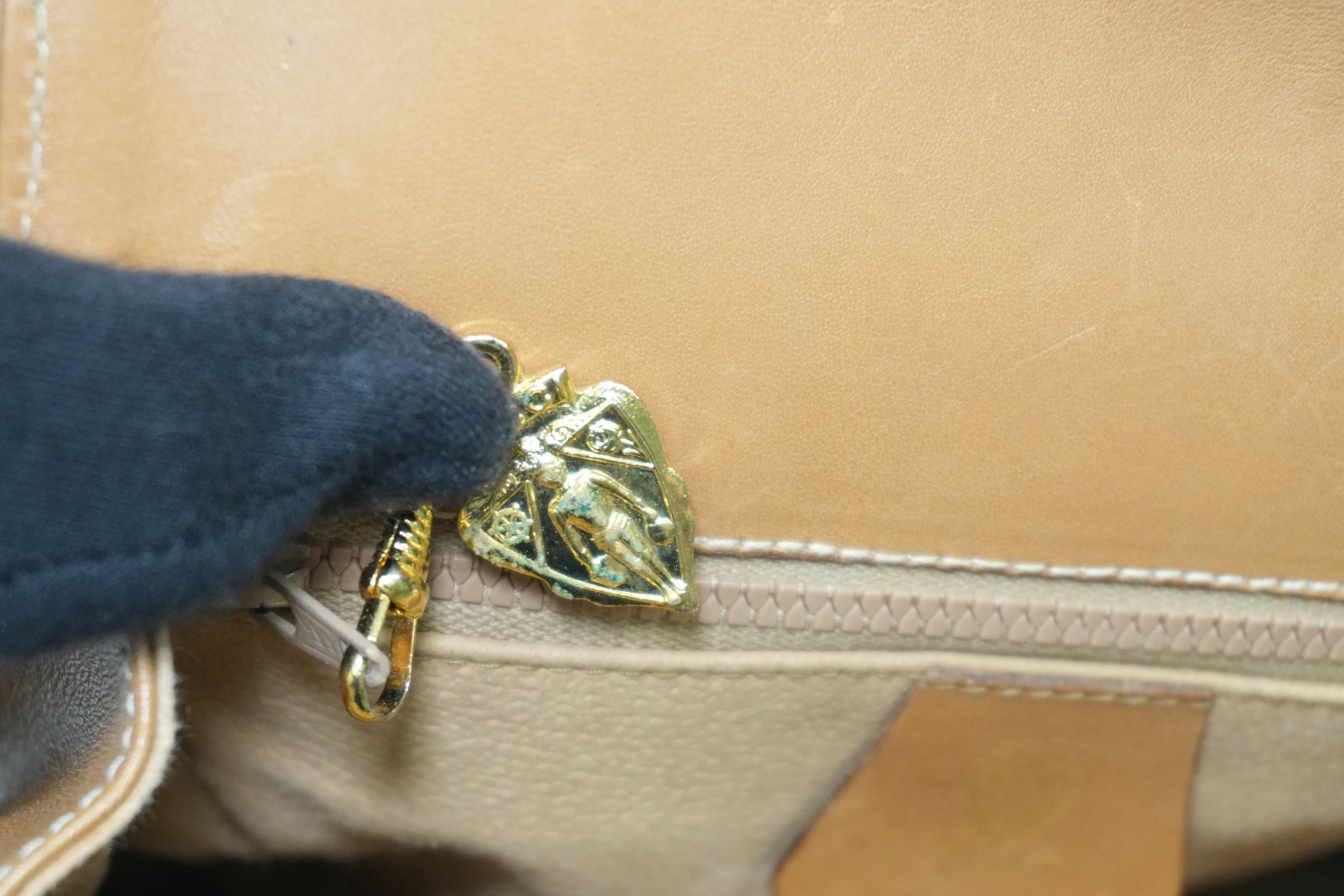 Pre-owned Gucci Microguccisima Shoulder Bag Brown