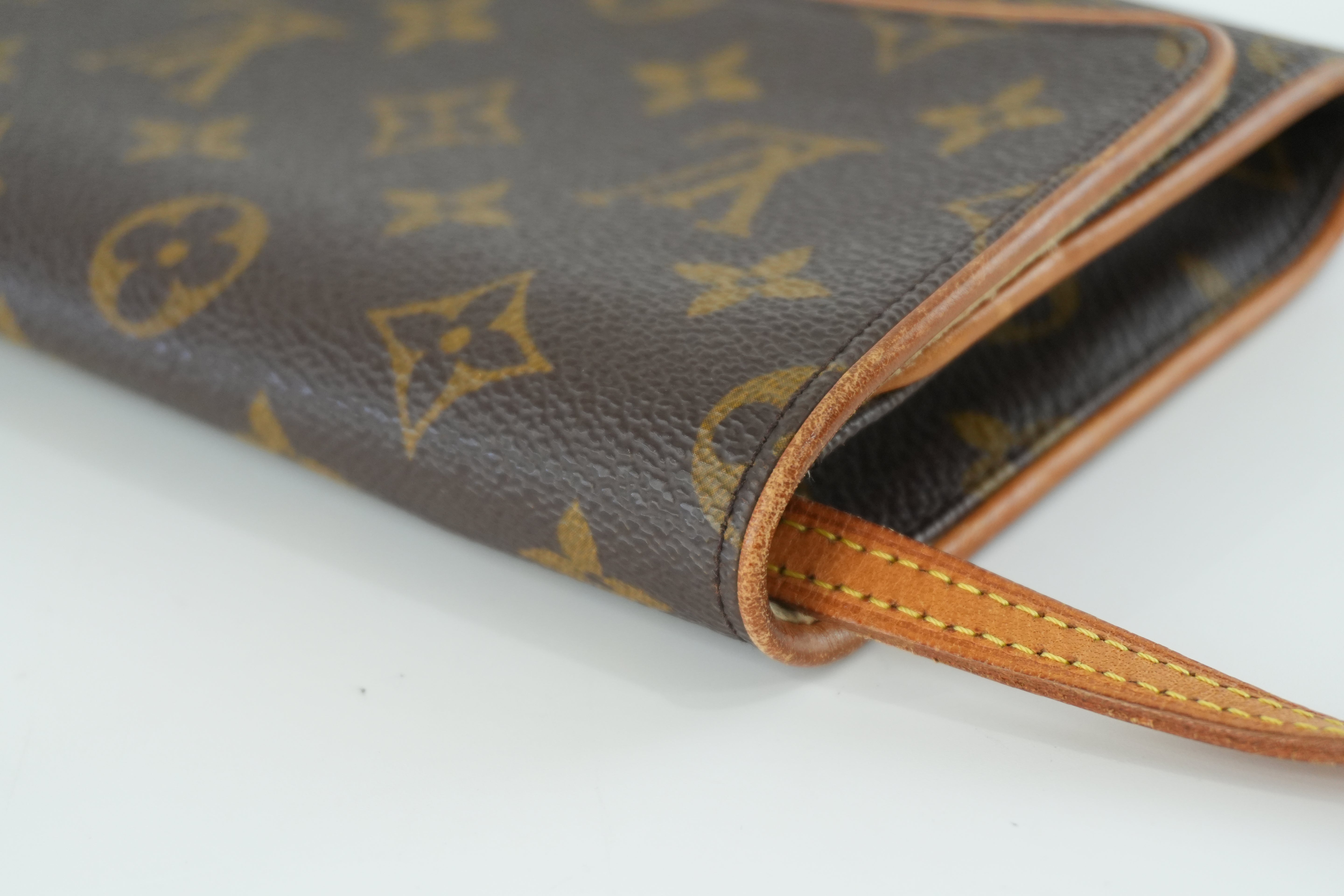 Louis Vuitton Monogram Pochette Twin GM Shoulder Bag Used