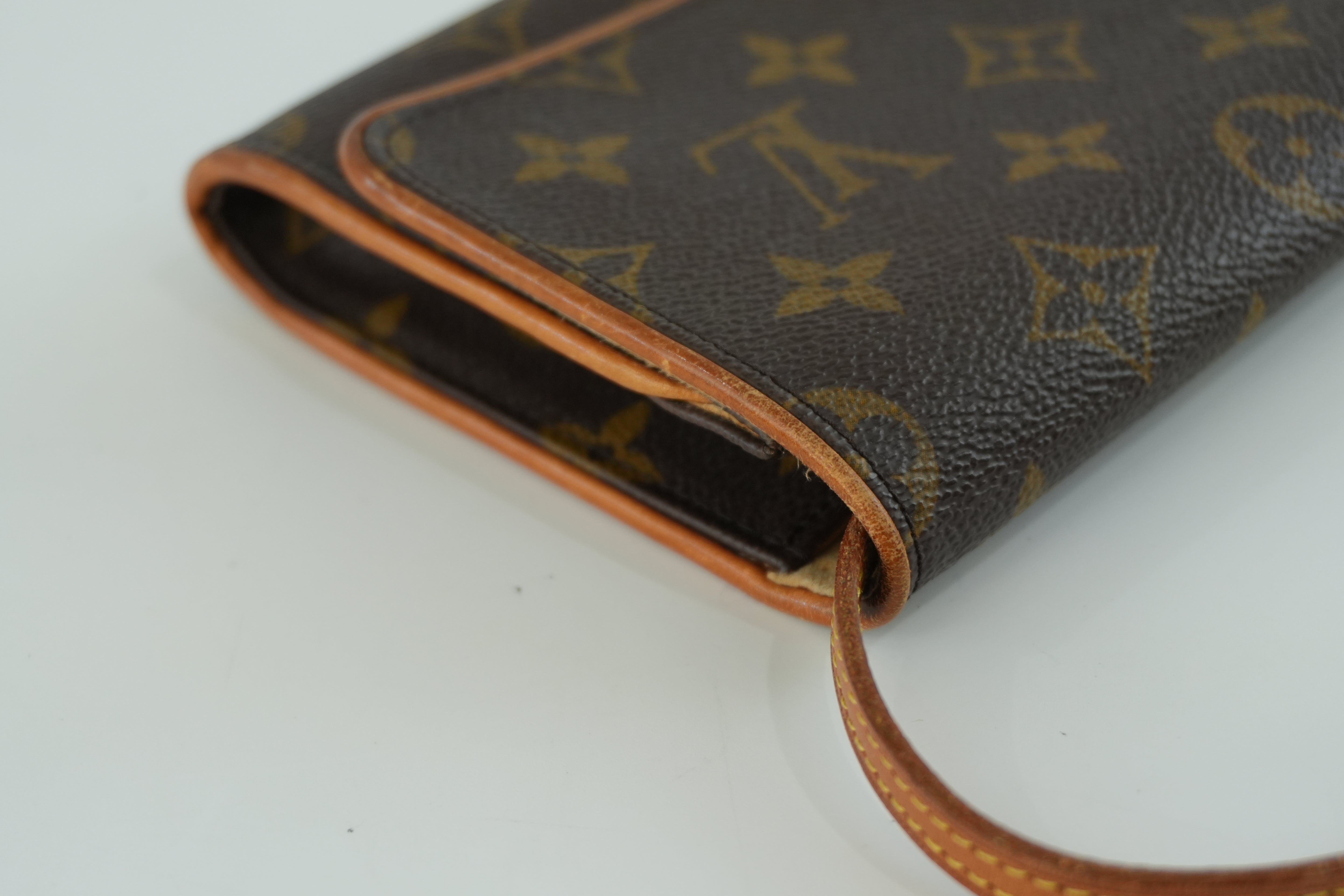 Louis Vuitton Monogram Pochette Twin GM Shoulder Bag Used