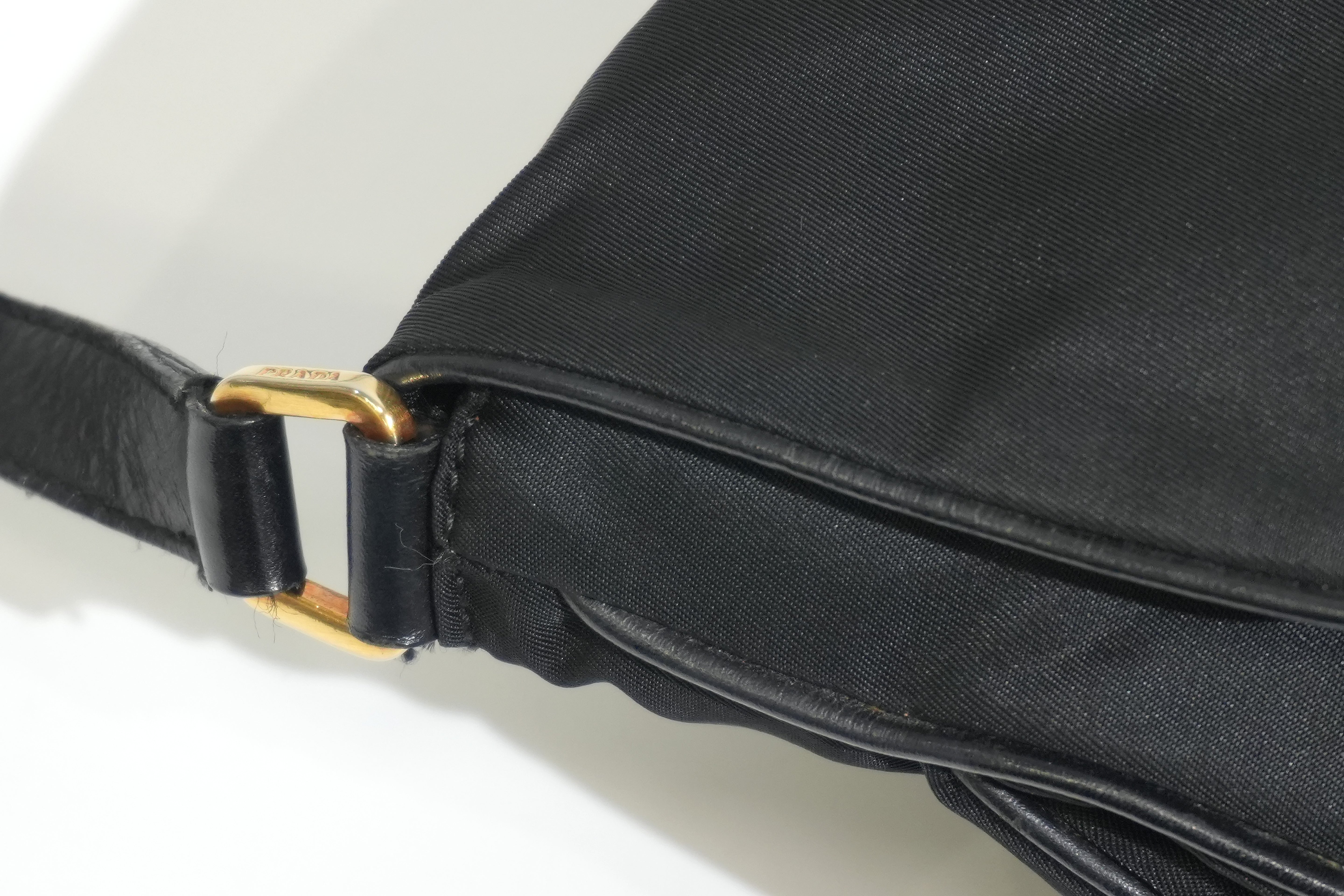 Pre-owned Prada Crossbody Navy Black