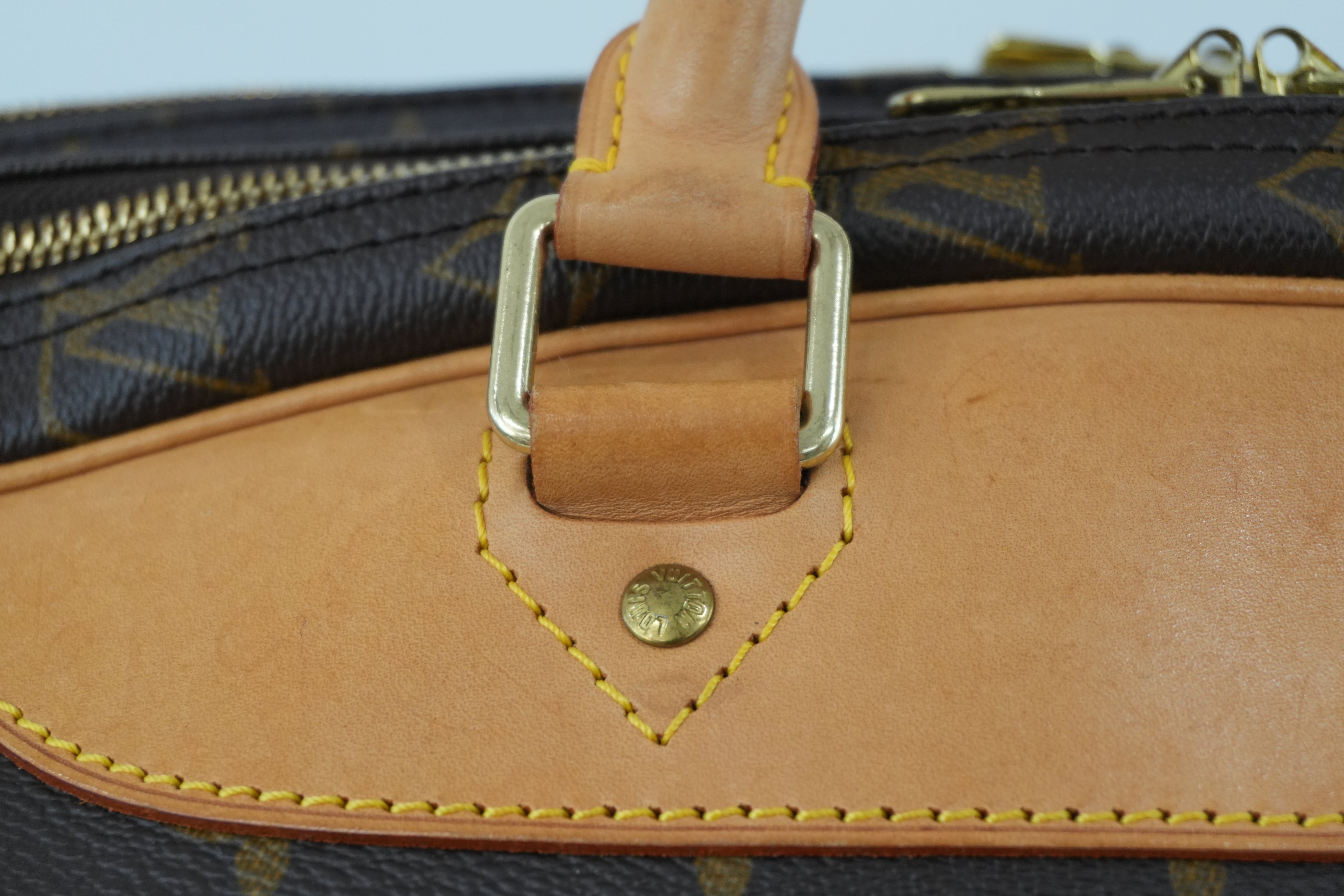 Louis Vuitton Monogram Alize 24 Used