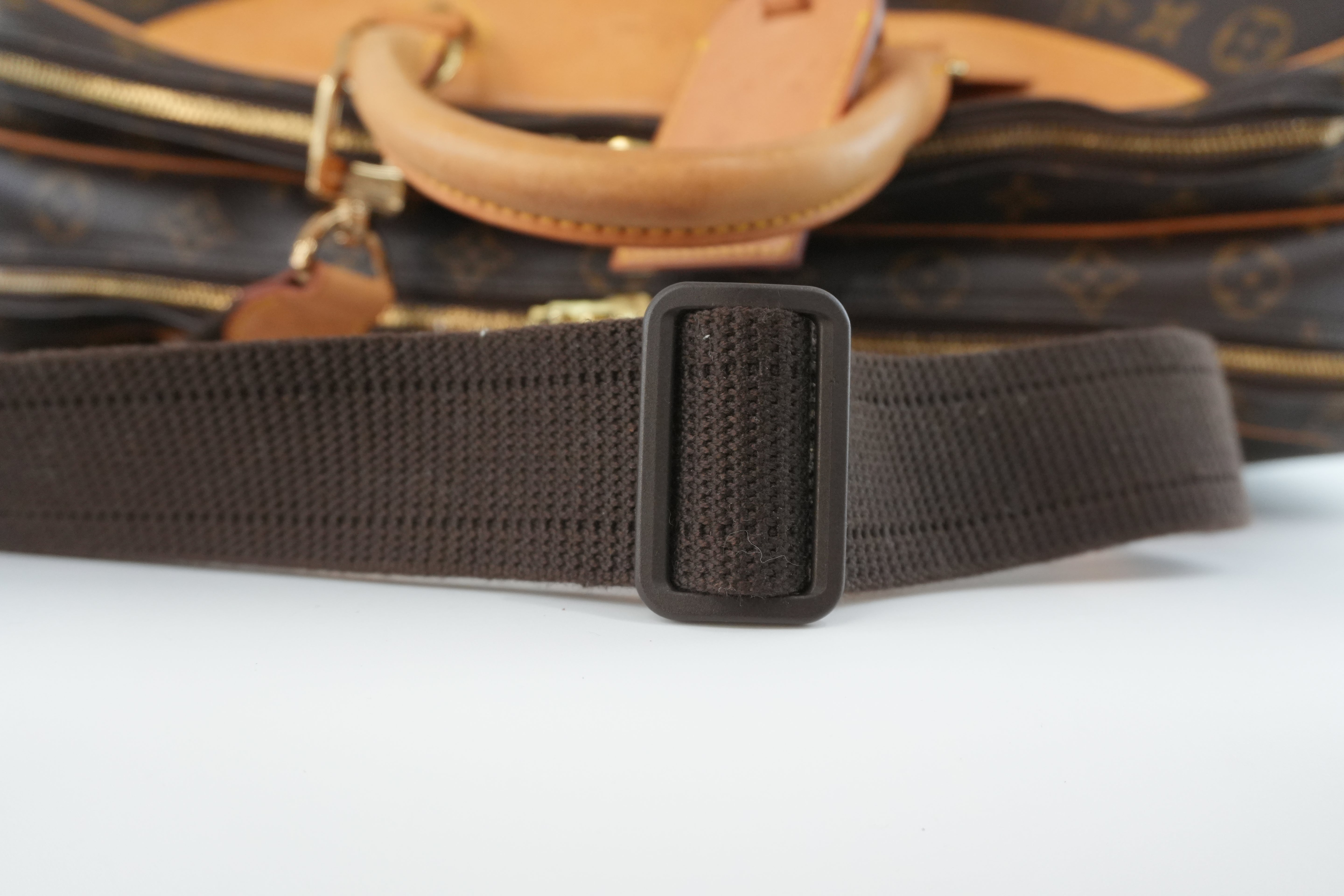 Louis Vuitton Monogram Alize 24 Used