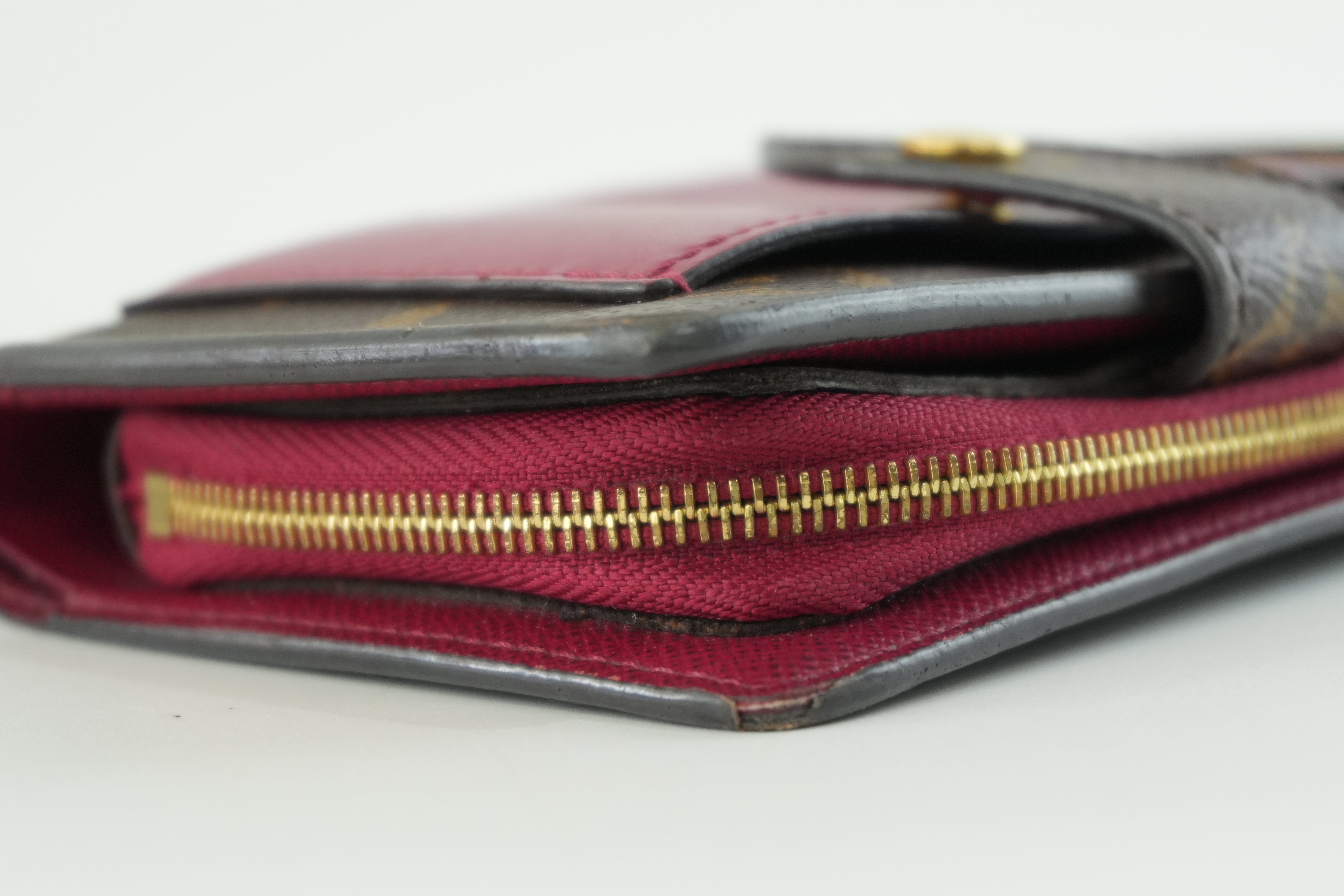 Louis Vuitton Monogram Juliet Wallet Used