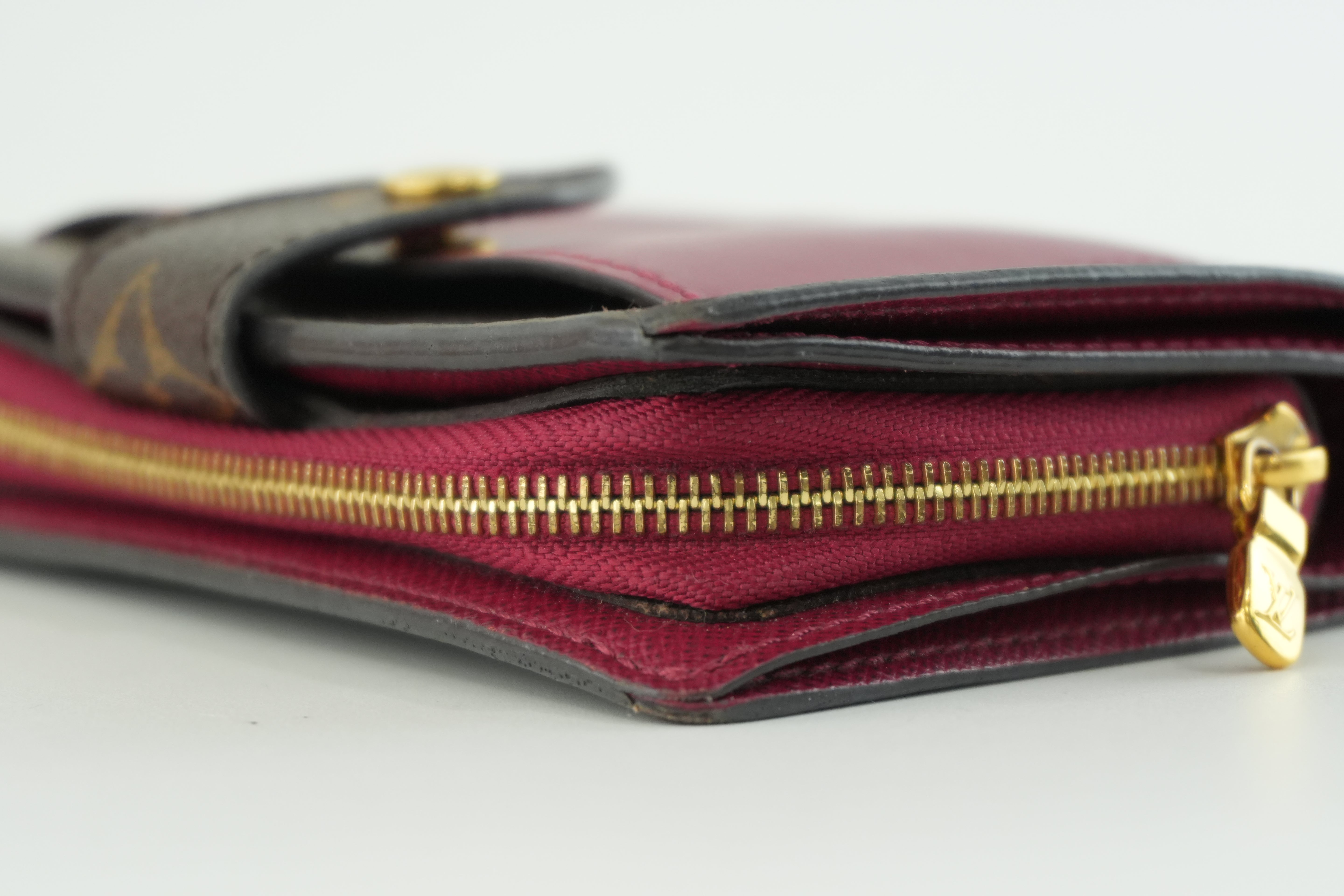 Louis Vuitton Monogram Juliet Wallet Used