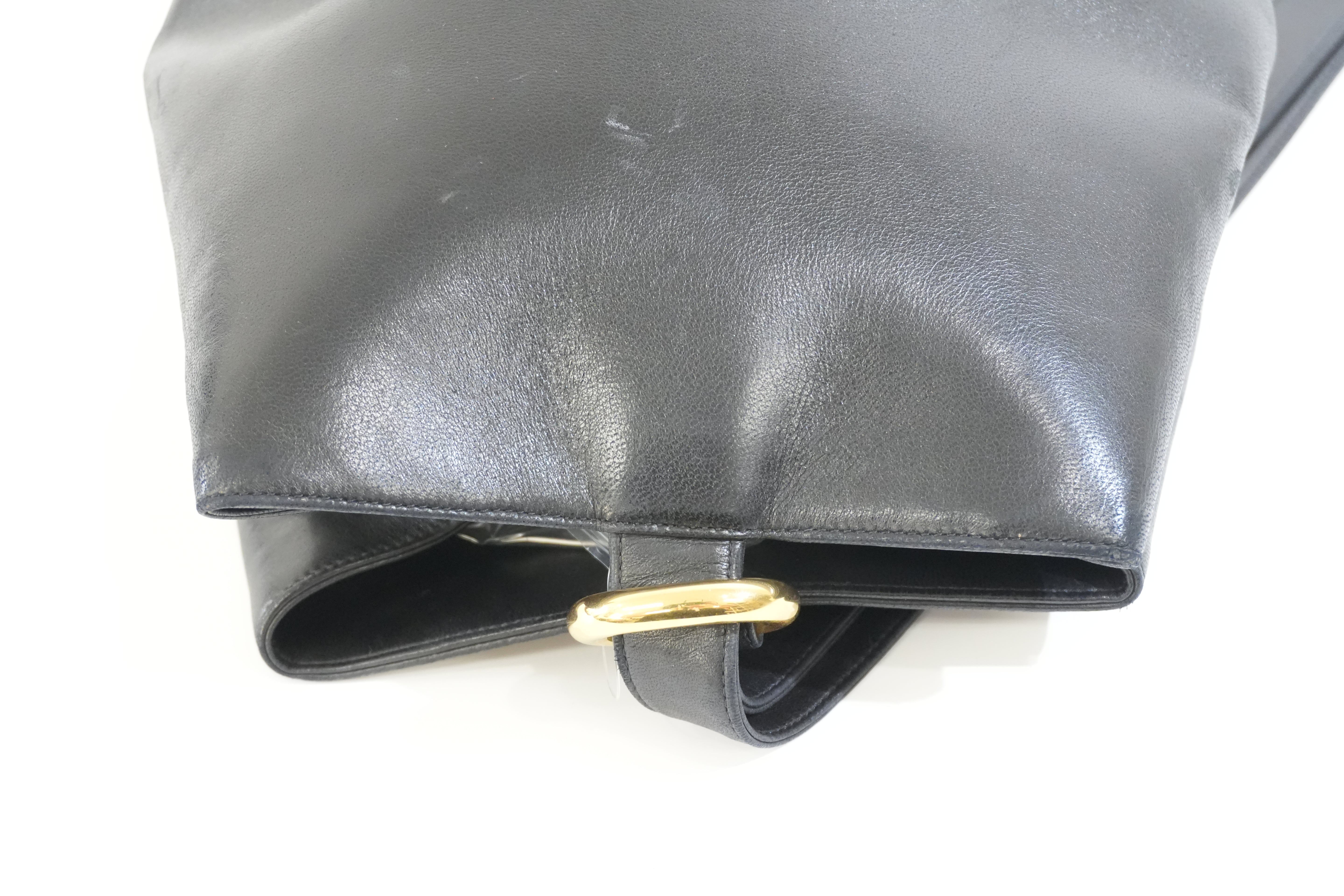 Pre-owned Chanel Bucket Shoulder Bag Black