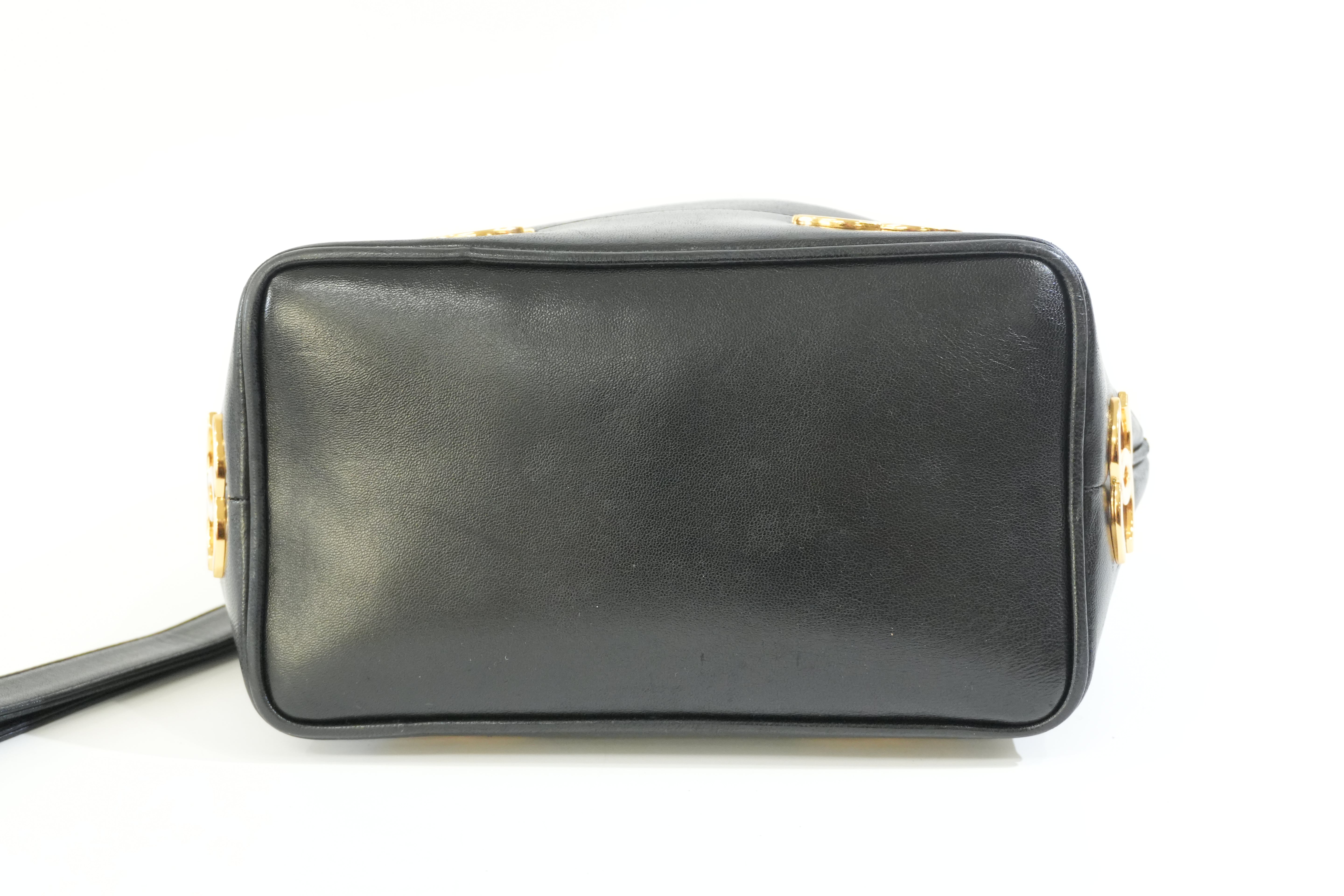Pre-owned Chanel Bucket Shoulder Bag Black