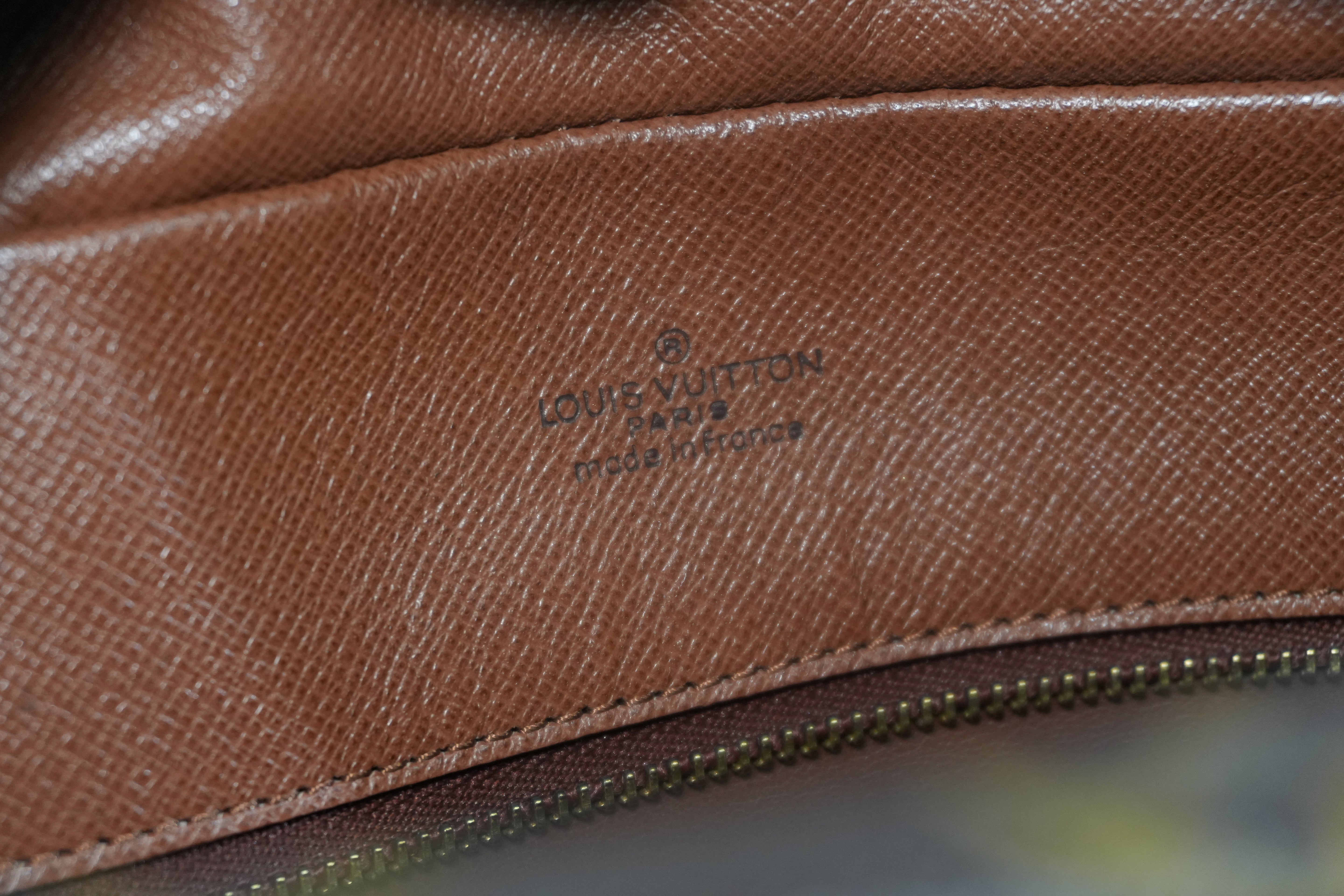 Pre-owned Louis Vuitton Monogram Nile Size 33 Shoulder Bag