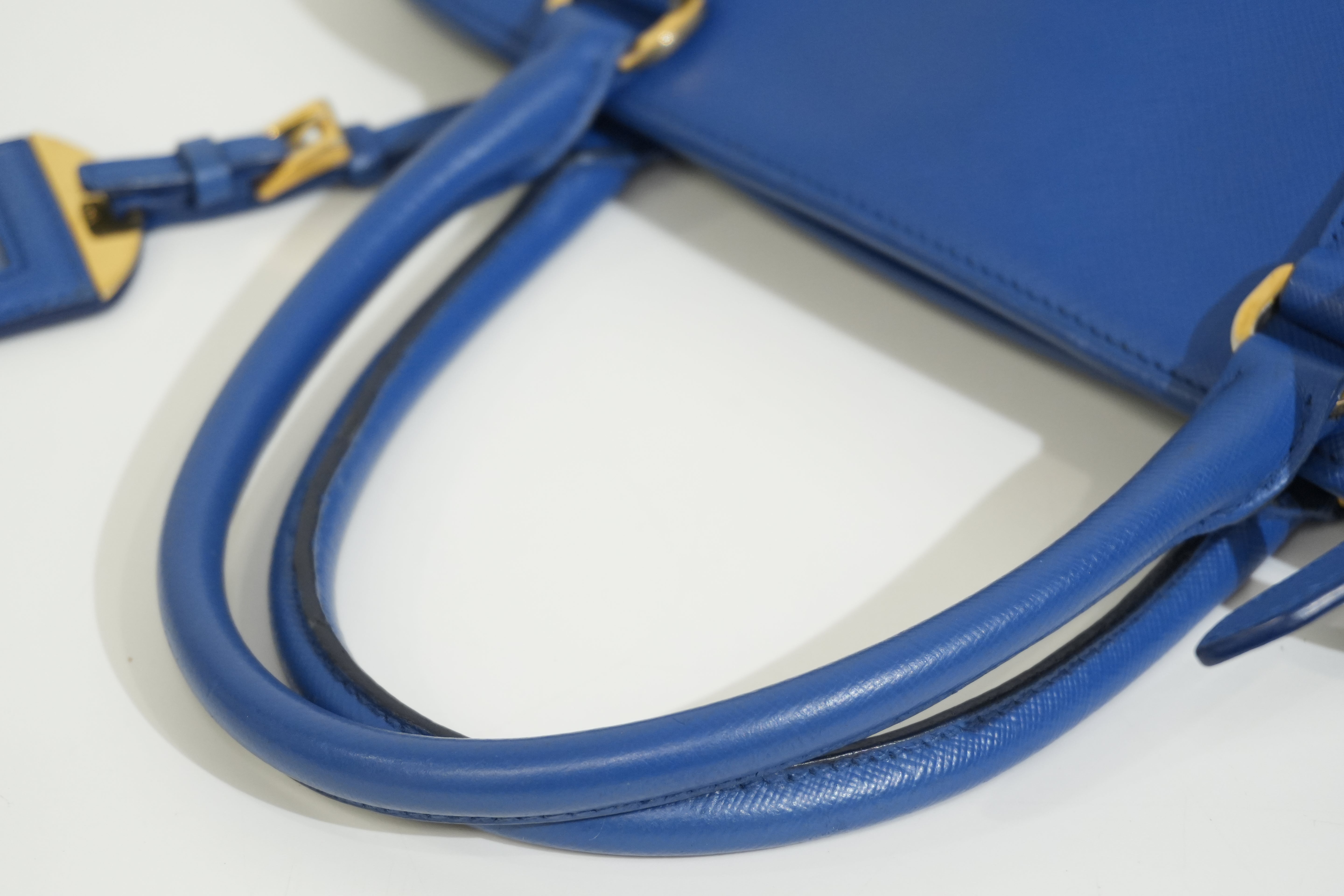 Pre-owned Prada Saffiano Two Way Shoulder Bag Blue