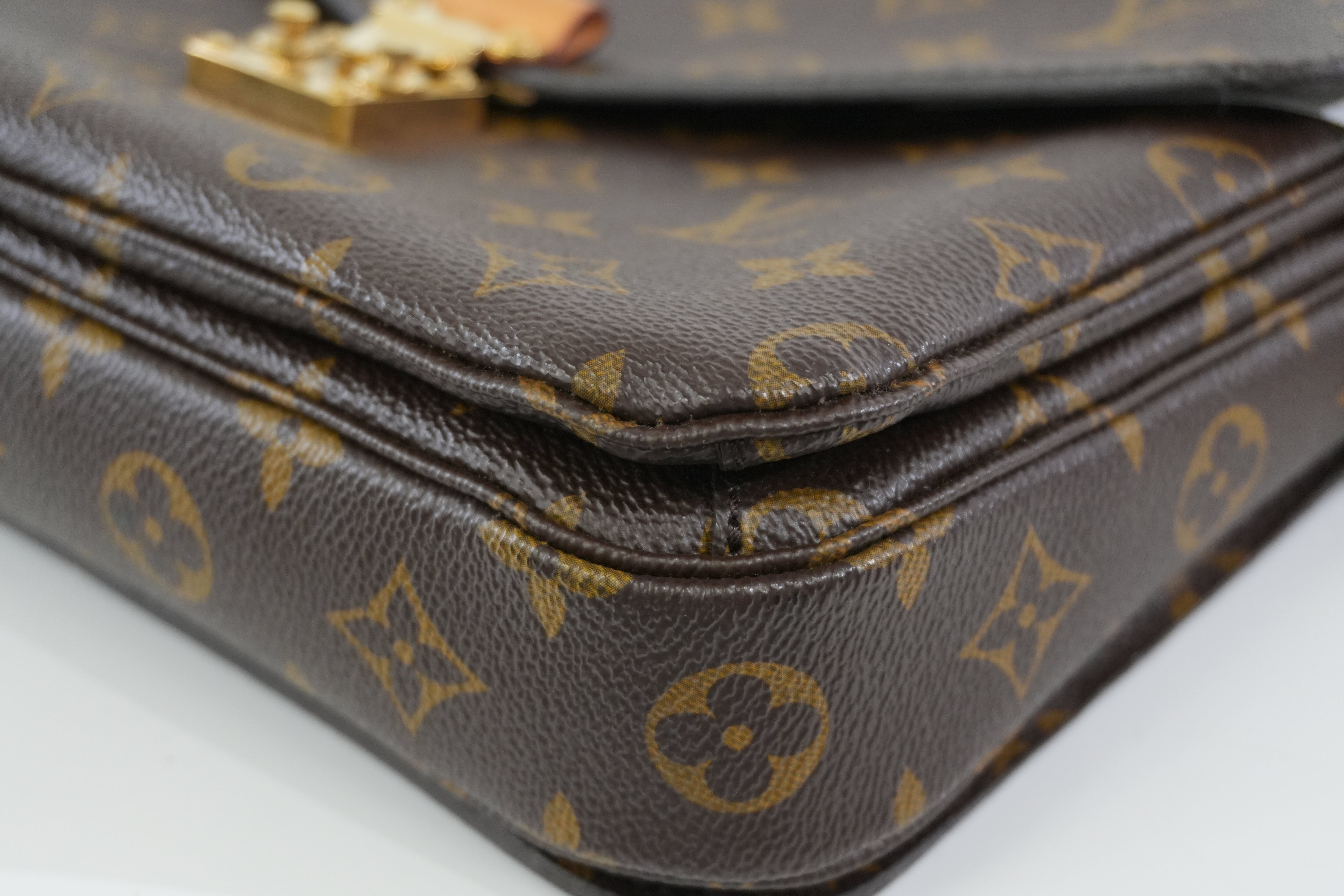 Pre-owned Louis Vuitton Monogram Metis Shoulder Bag