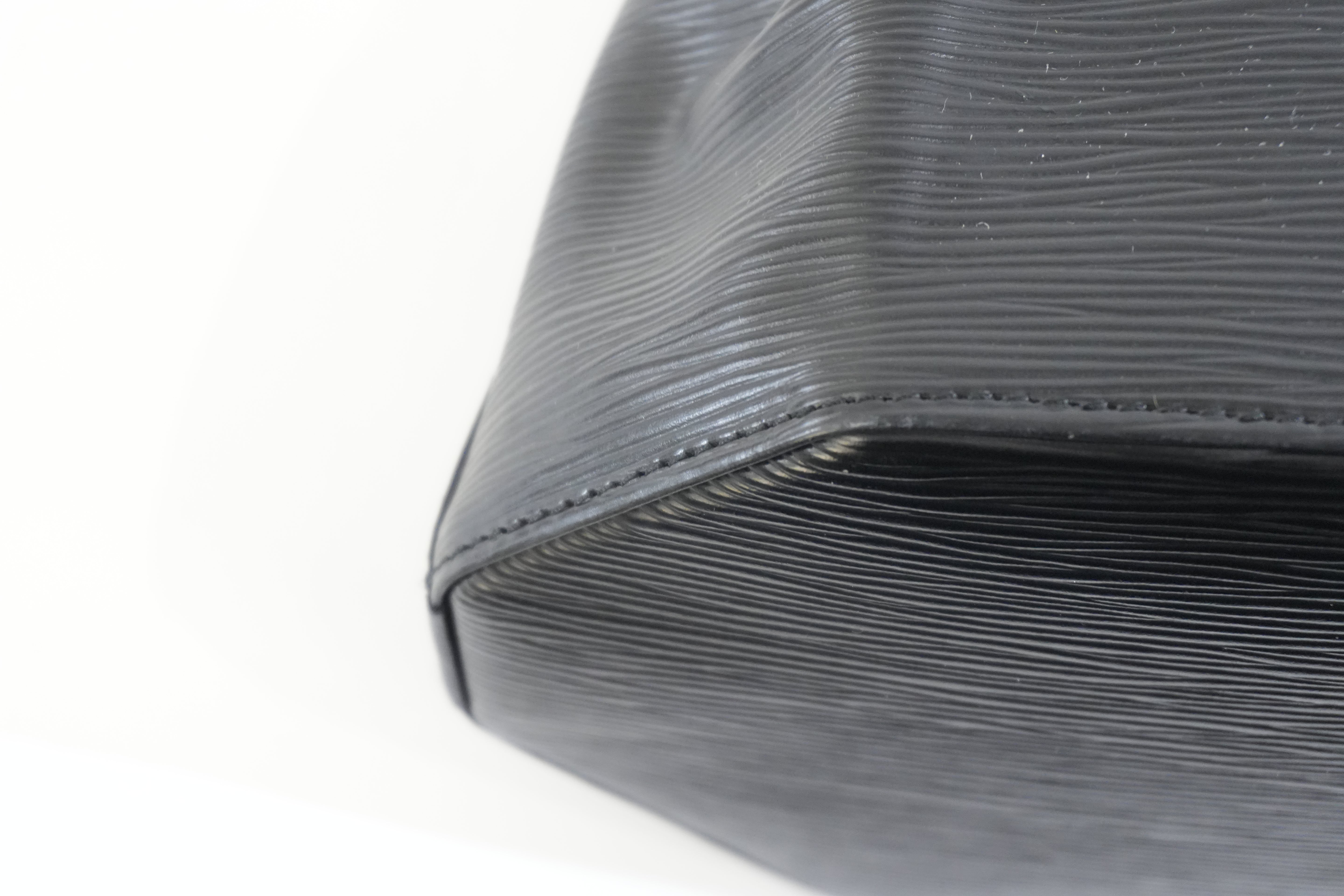 Pre-owned Louis Vuitton Epi Sac d'Epaule Shoulder Bag Black