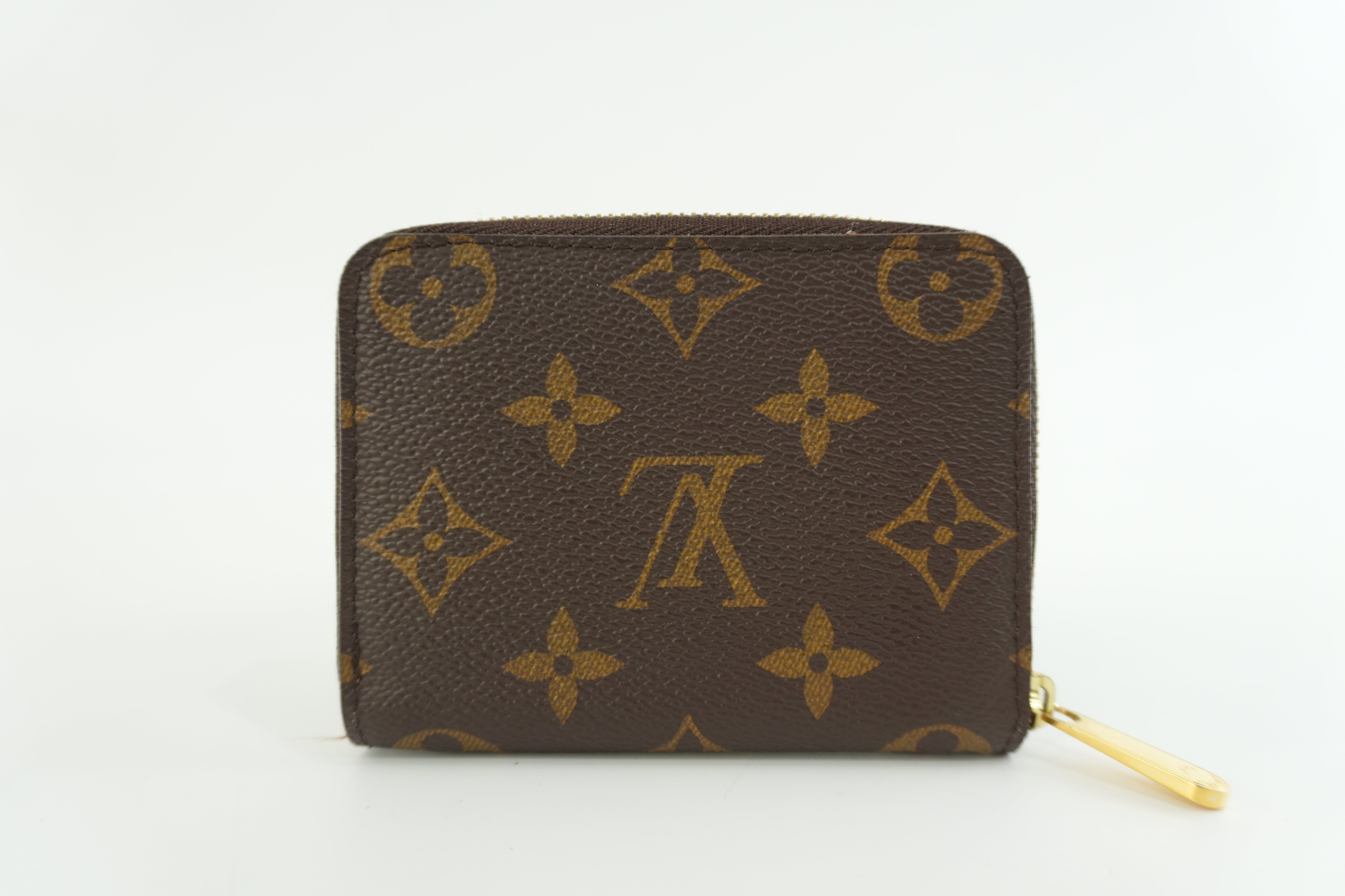 Louis Vuitton Monogram Zippy Card Case Used