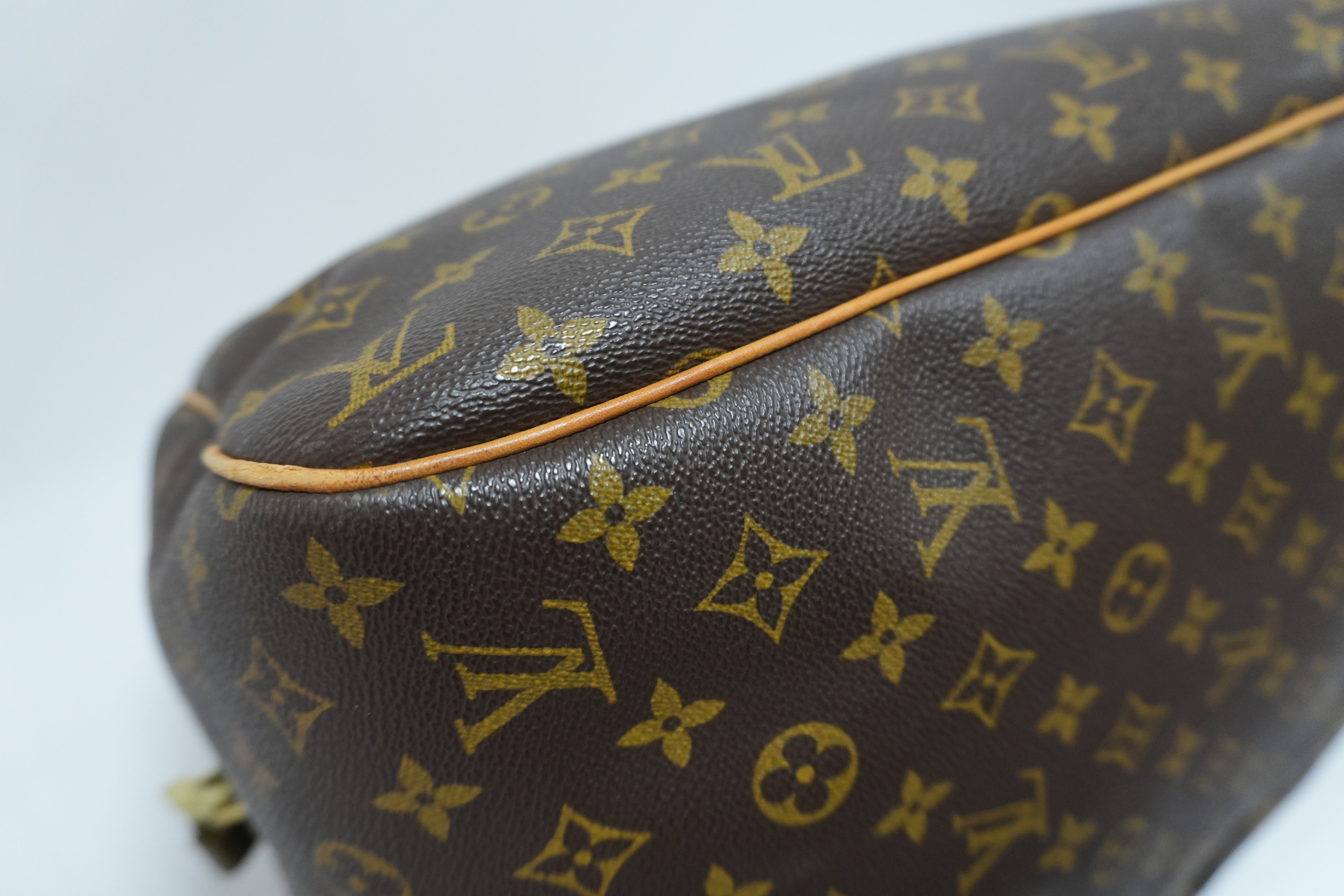 Louis Vuitton Monogram Evasion Sports Travel Bag Used