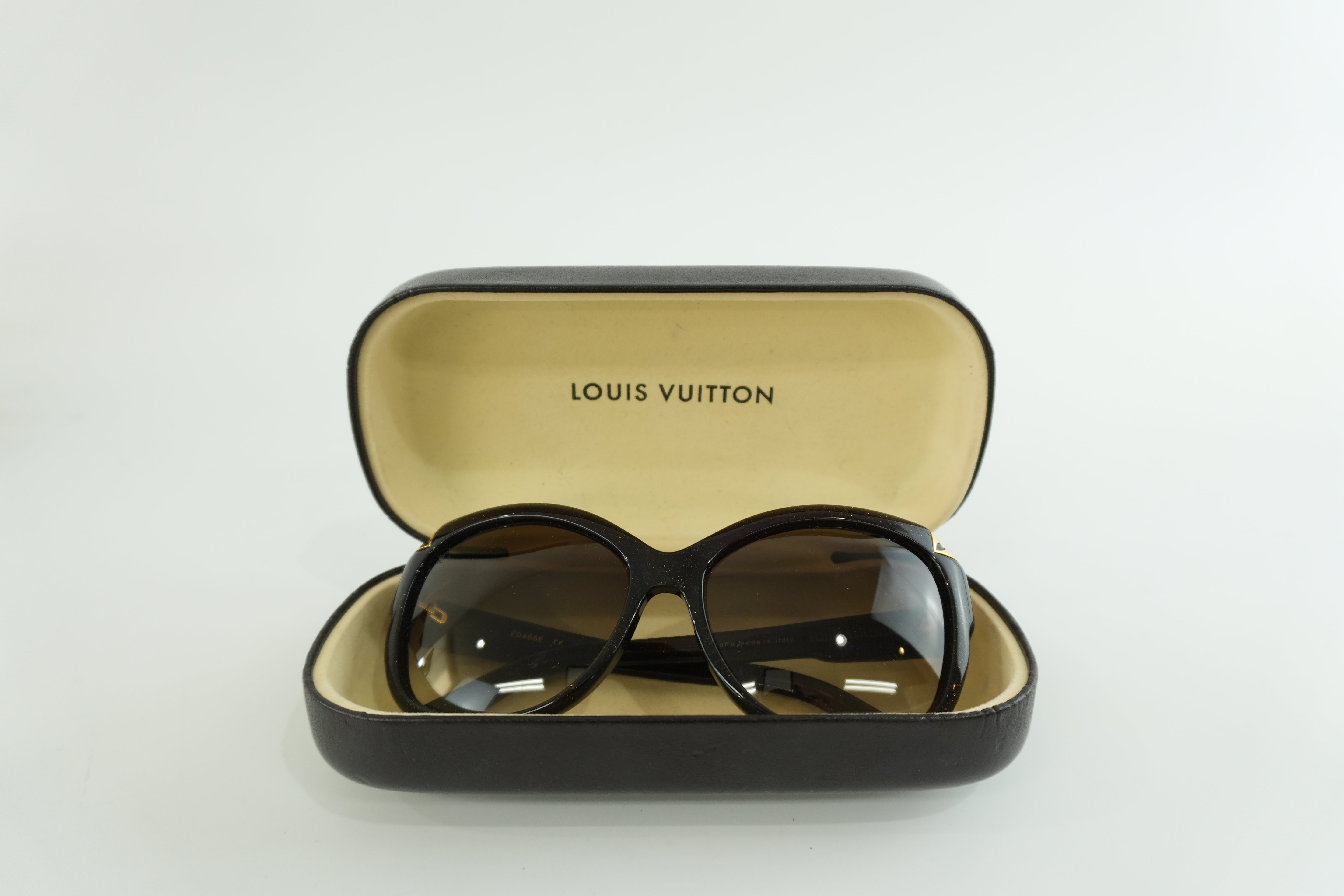 Louis Vuitton Sunglasses Used