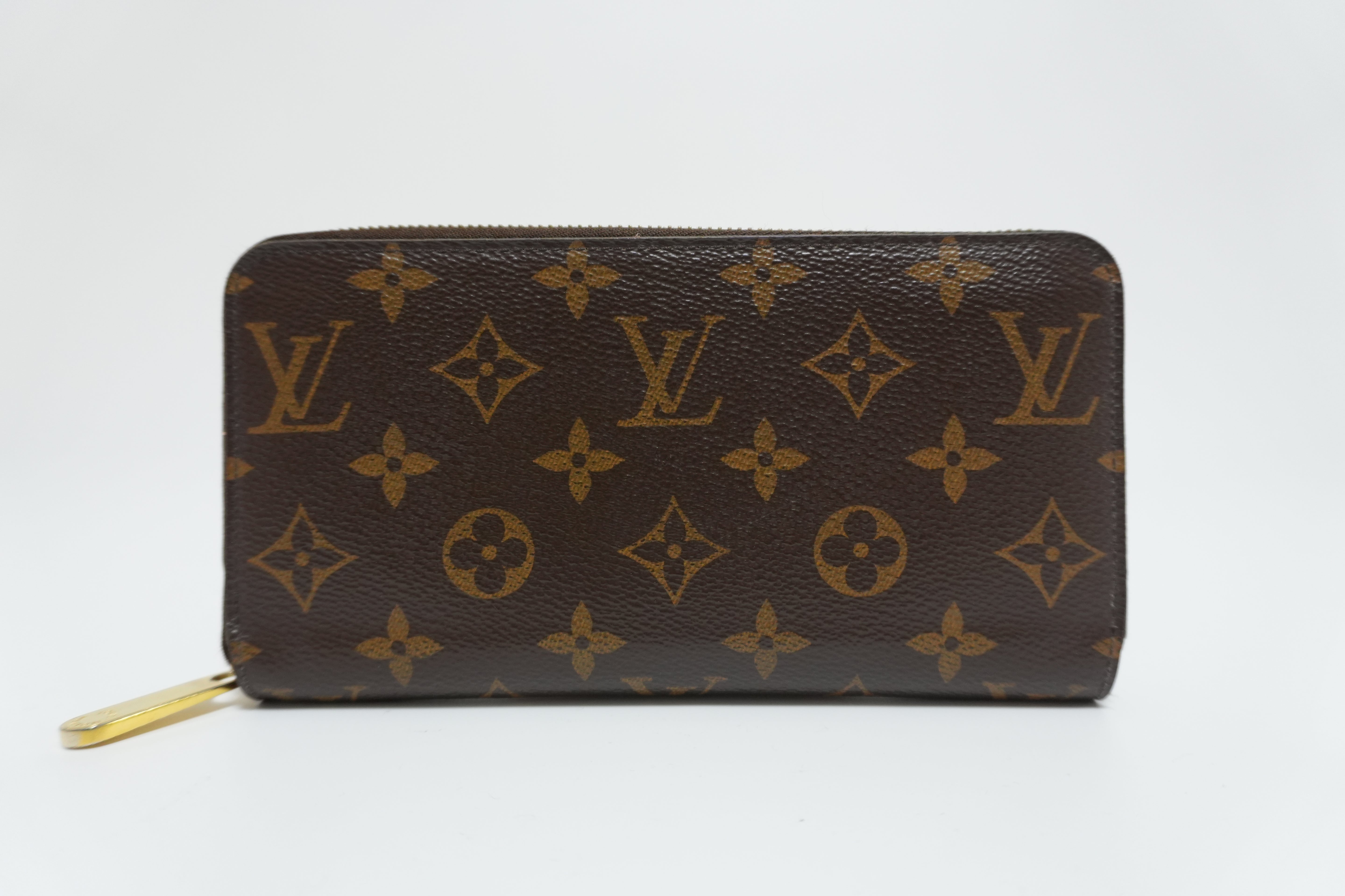 Louis Vuitton Monogram Zippy Wallet Used
