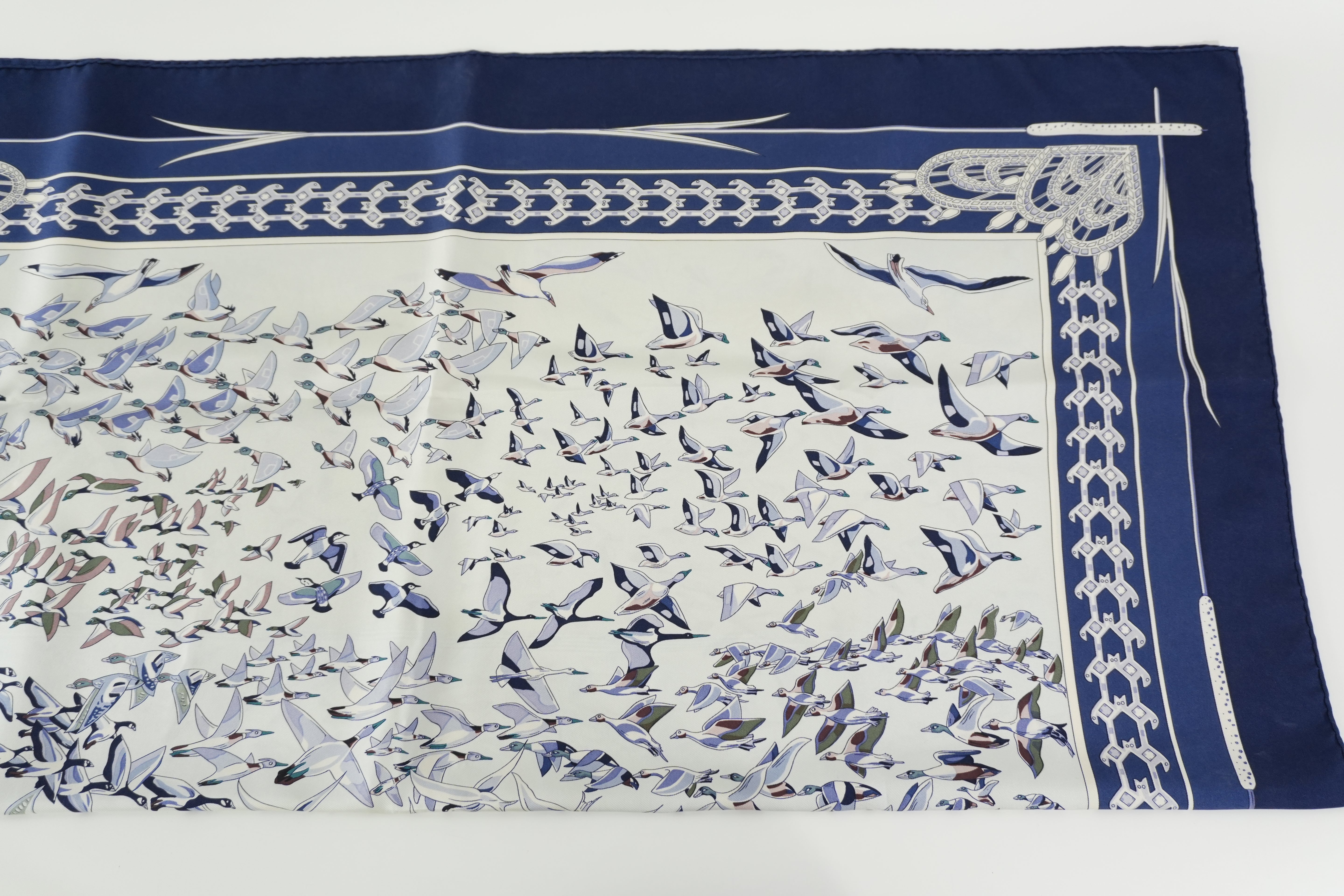 Pre-owned Hermes Scarf with Box Blue and White