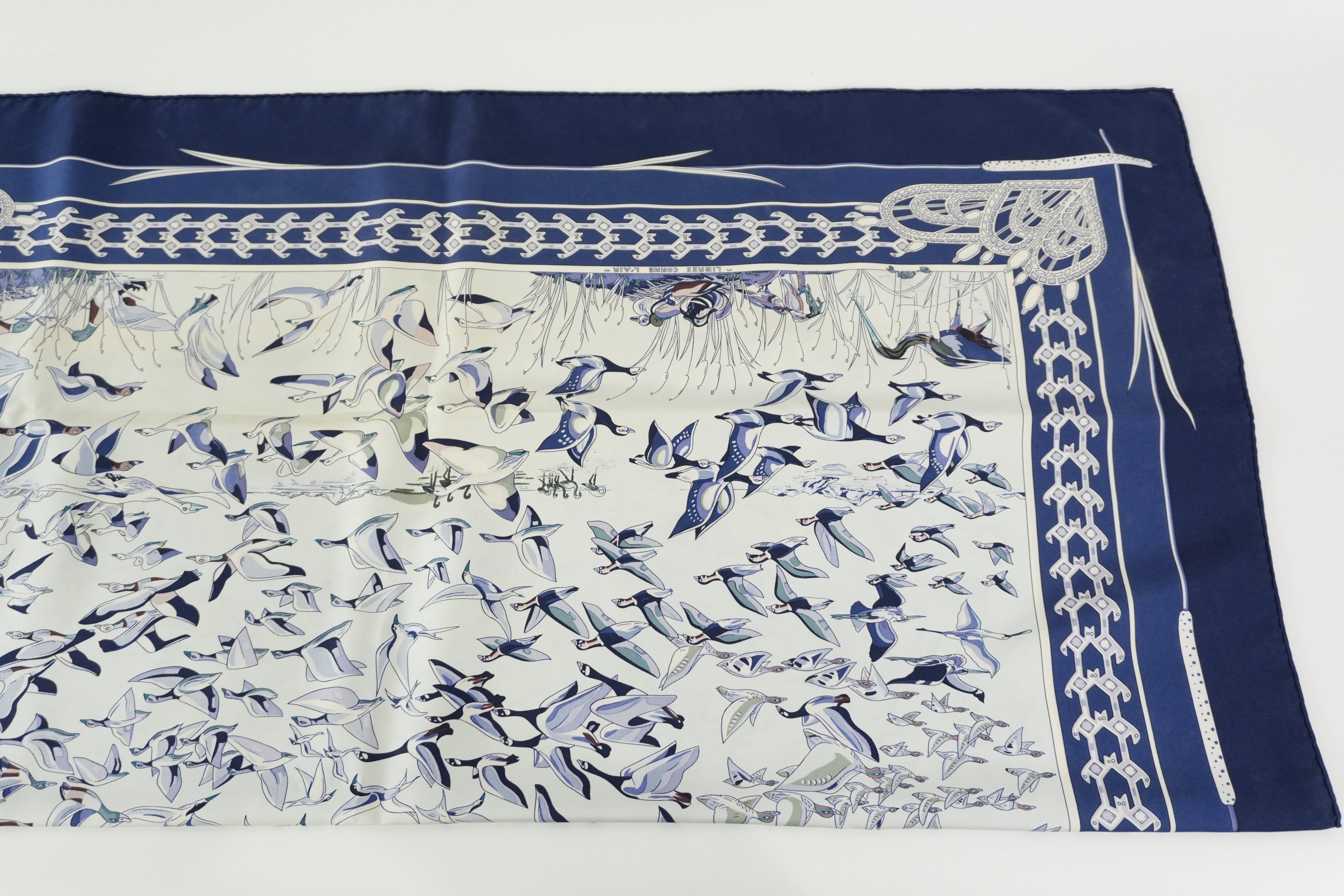 Pre-owned Hermes Scarf with Box Blue and White