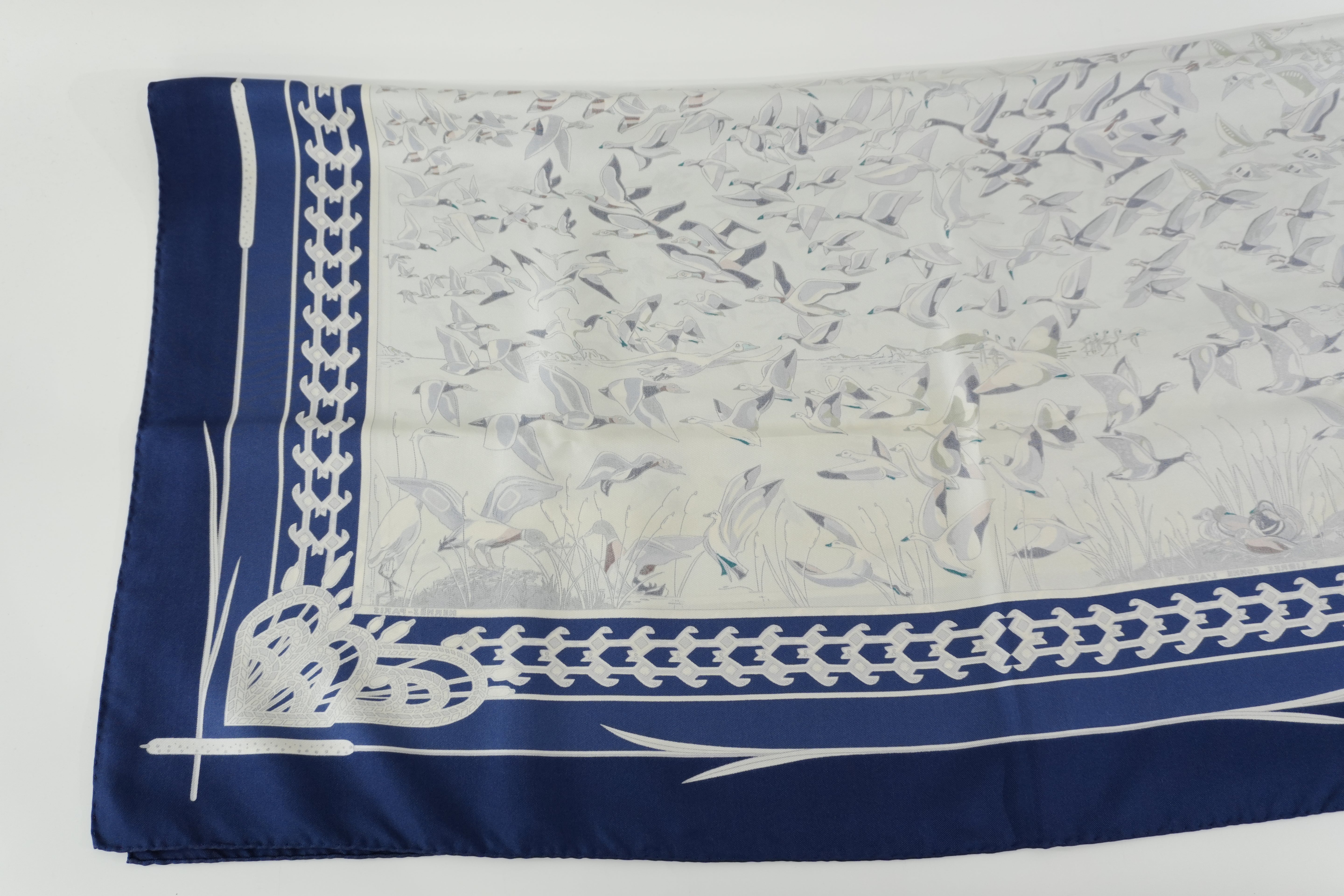 Pre-owned Hermes Scarf with Box Blue and White