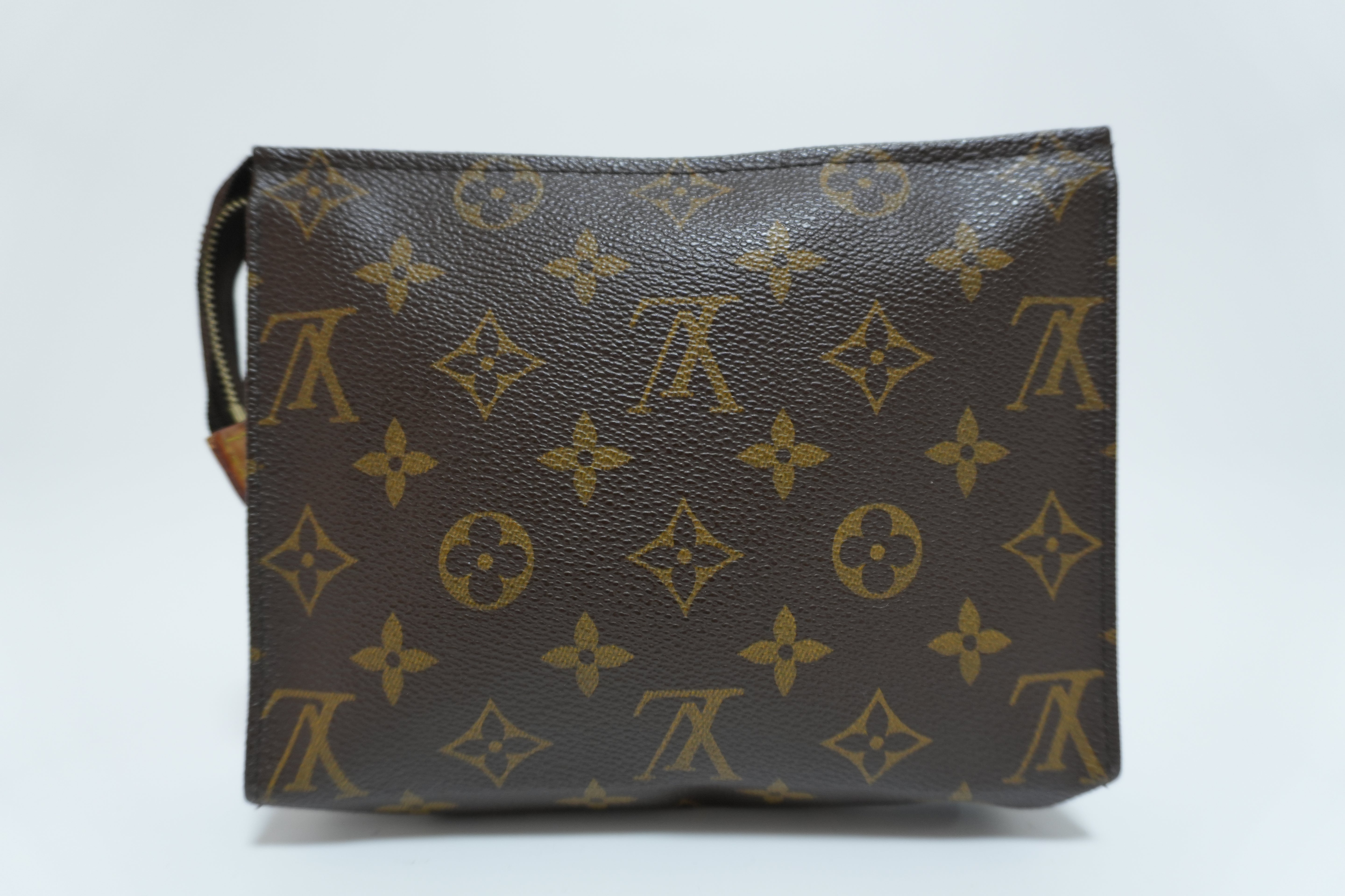 Louis Vuitton Monogram Toiletry 19 Pouch Used