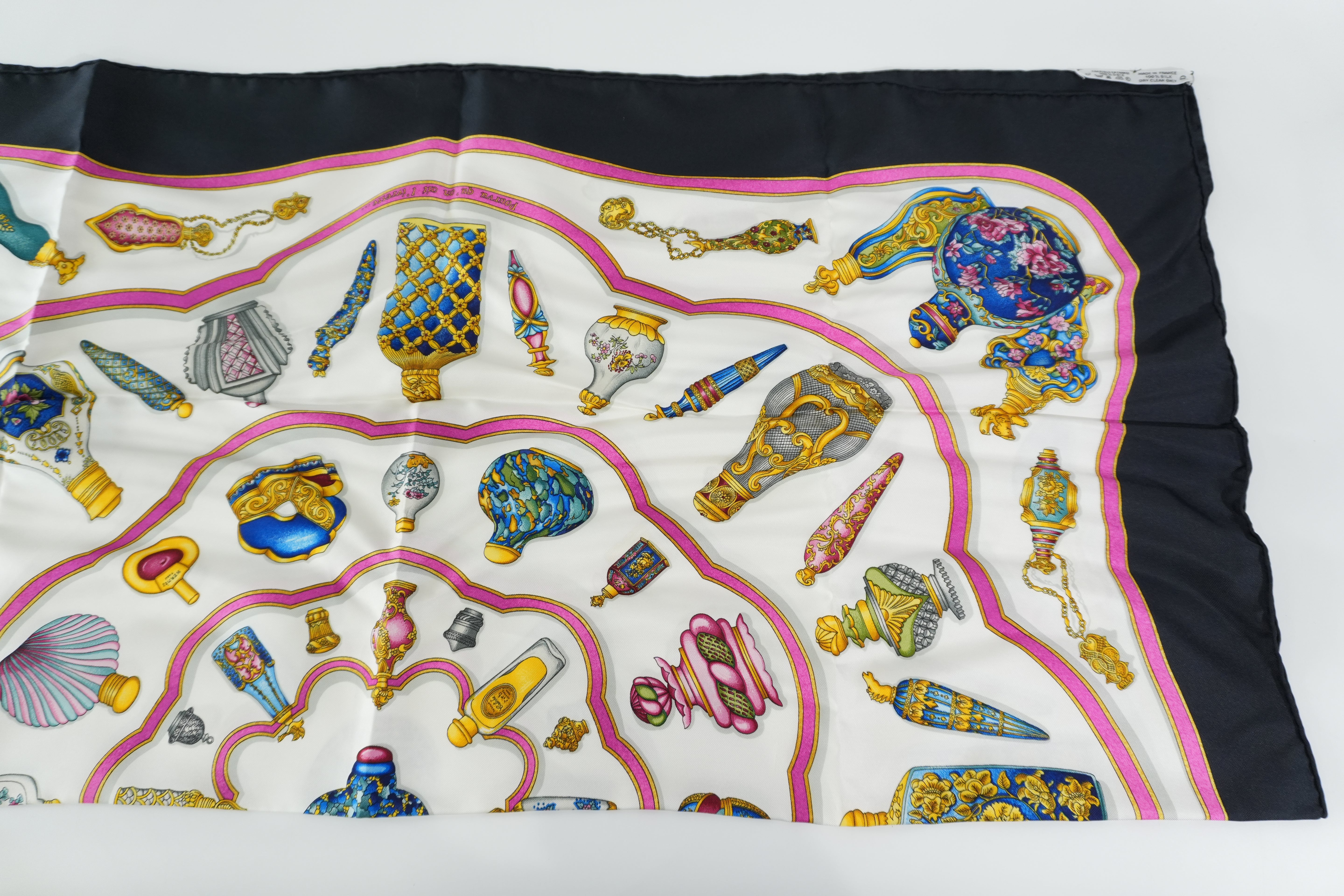 Pre-owned Hermes Scarf Black and Pink