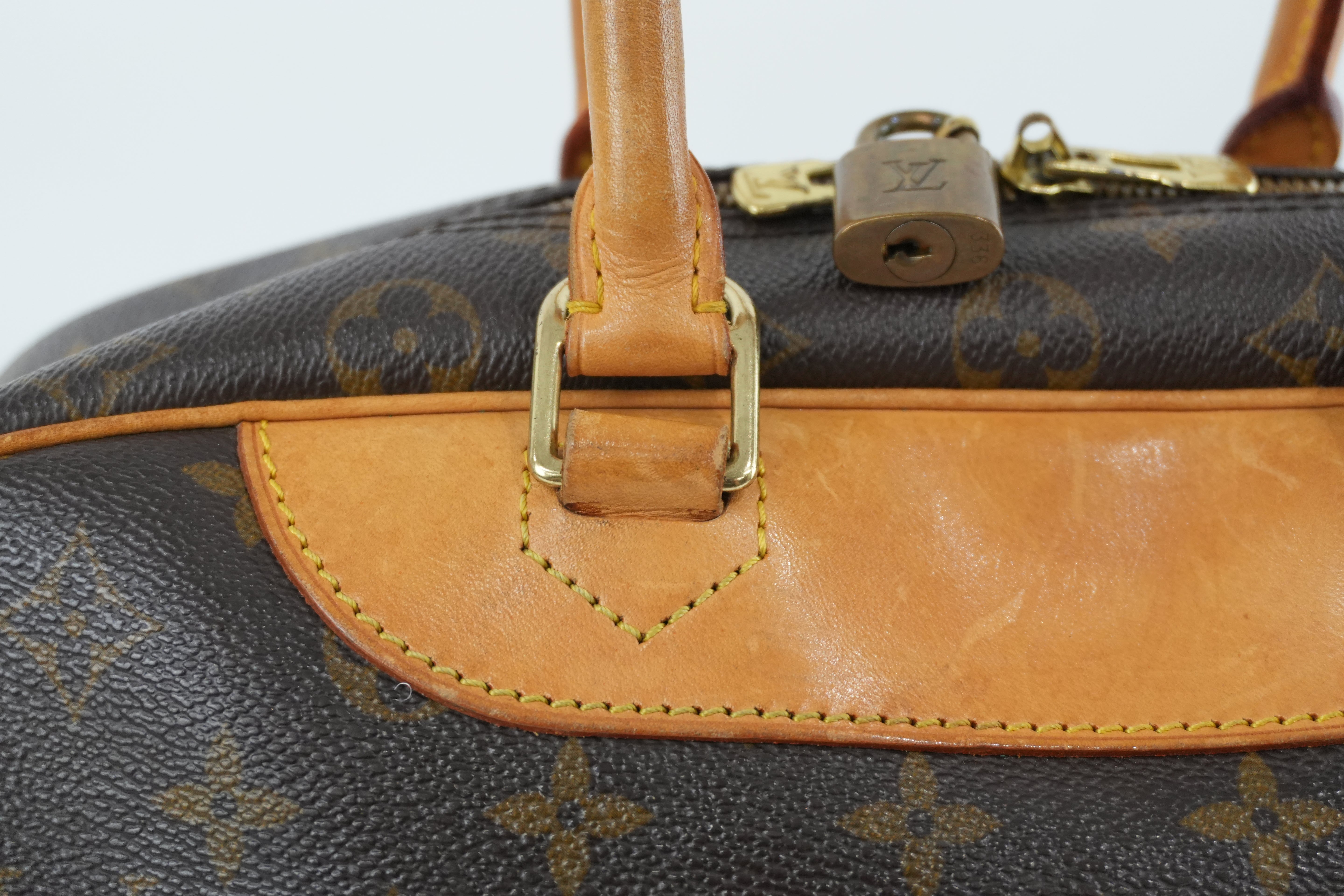 Louis Vuitton Monogram Deauville Handbag Used