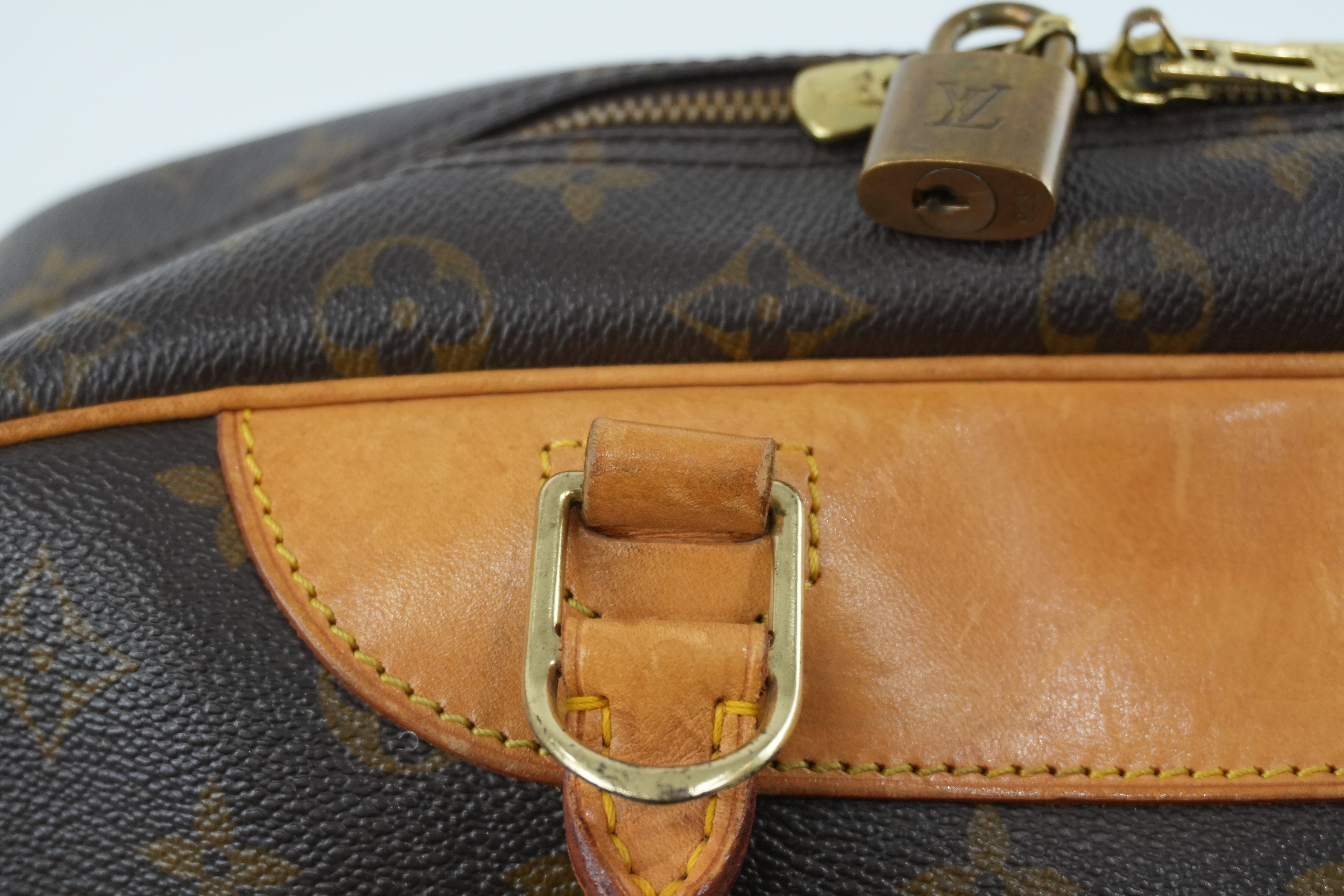 Louis Vuitton Monogram Deauville Handbag Used