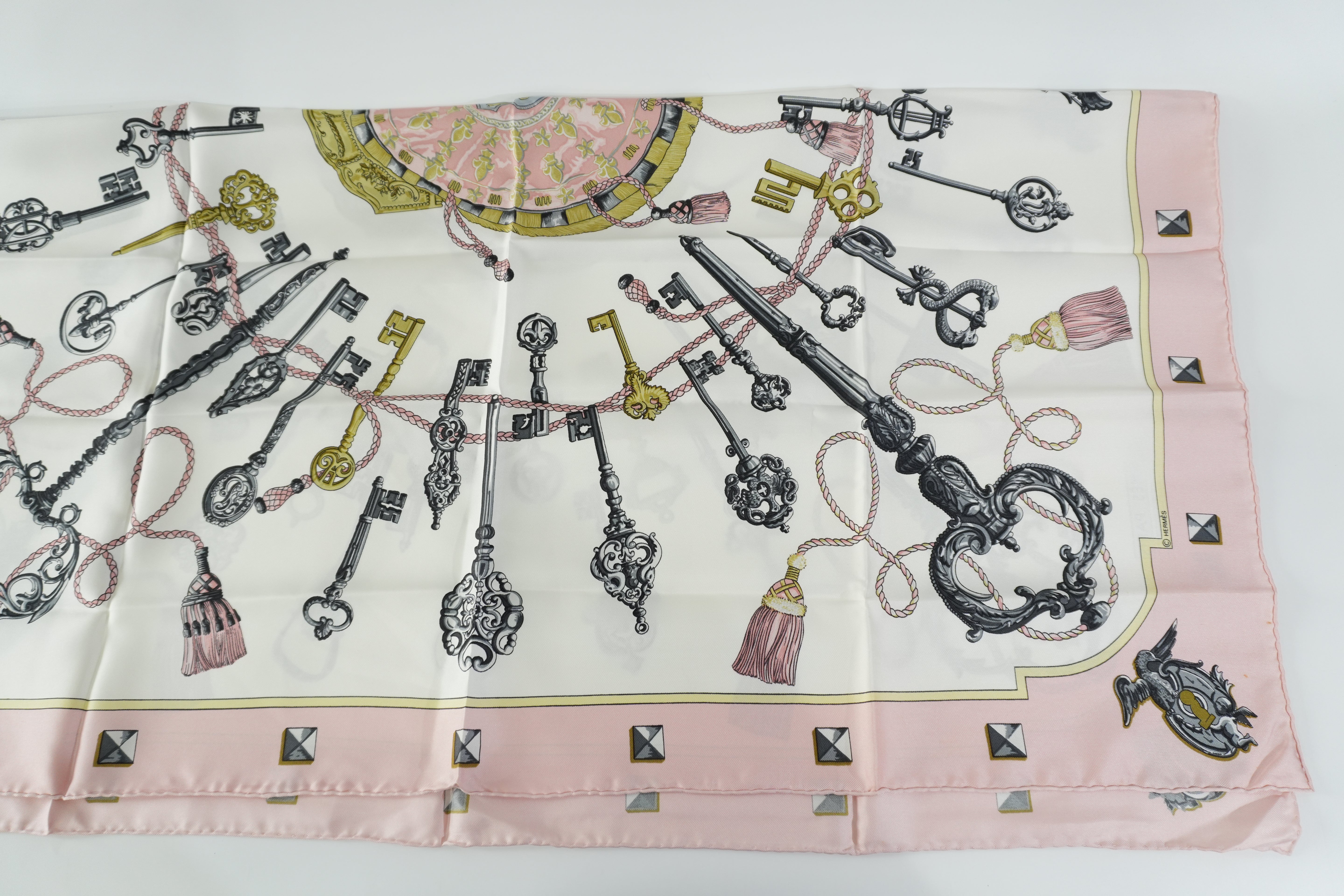 Pre-owned Hermes Scarf Pink