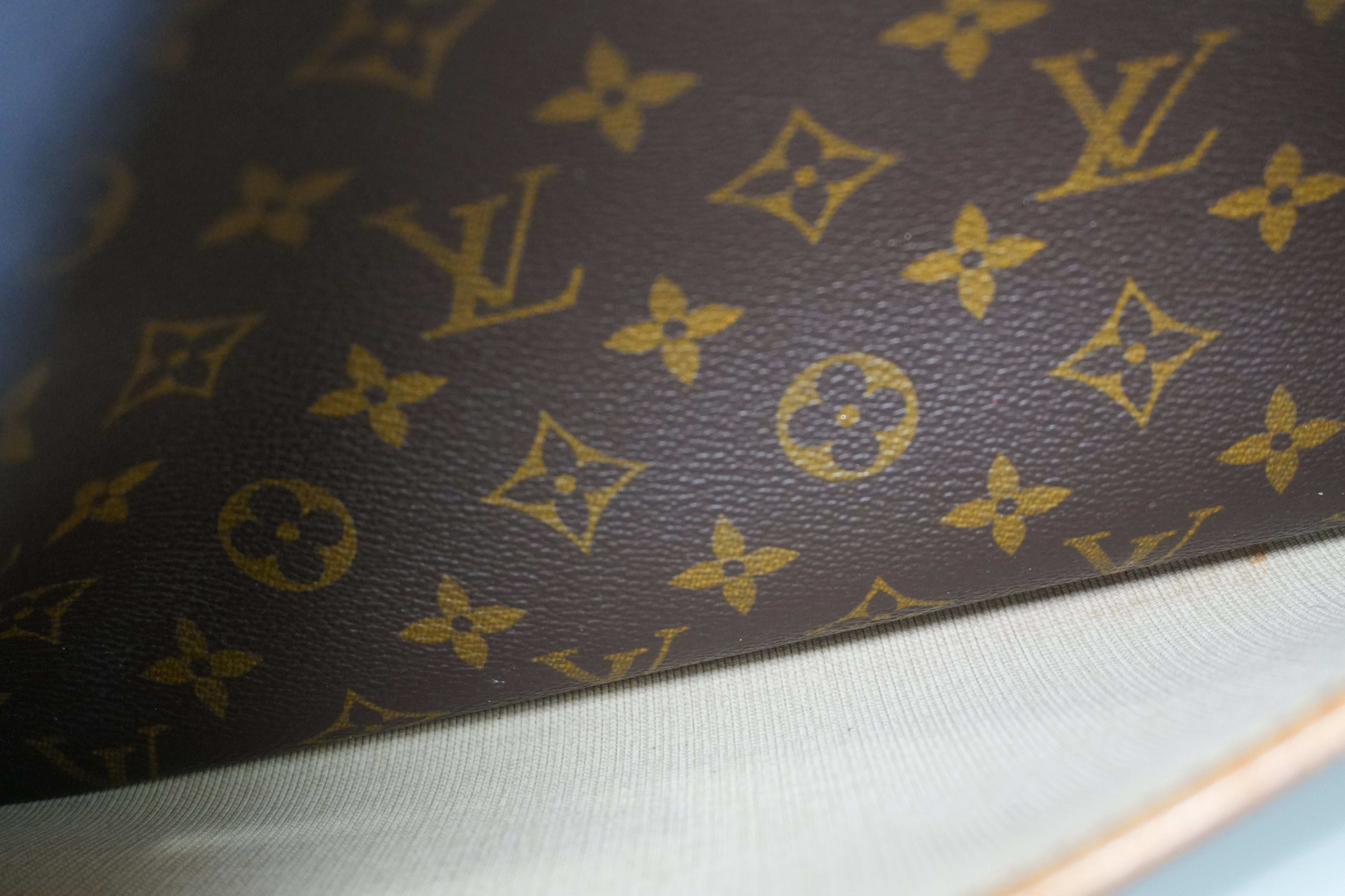 Louis Vuitton Monogram Deauville Handbag Used