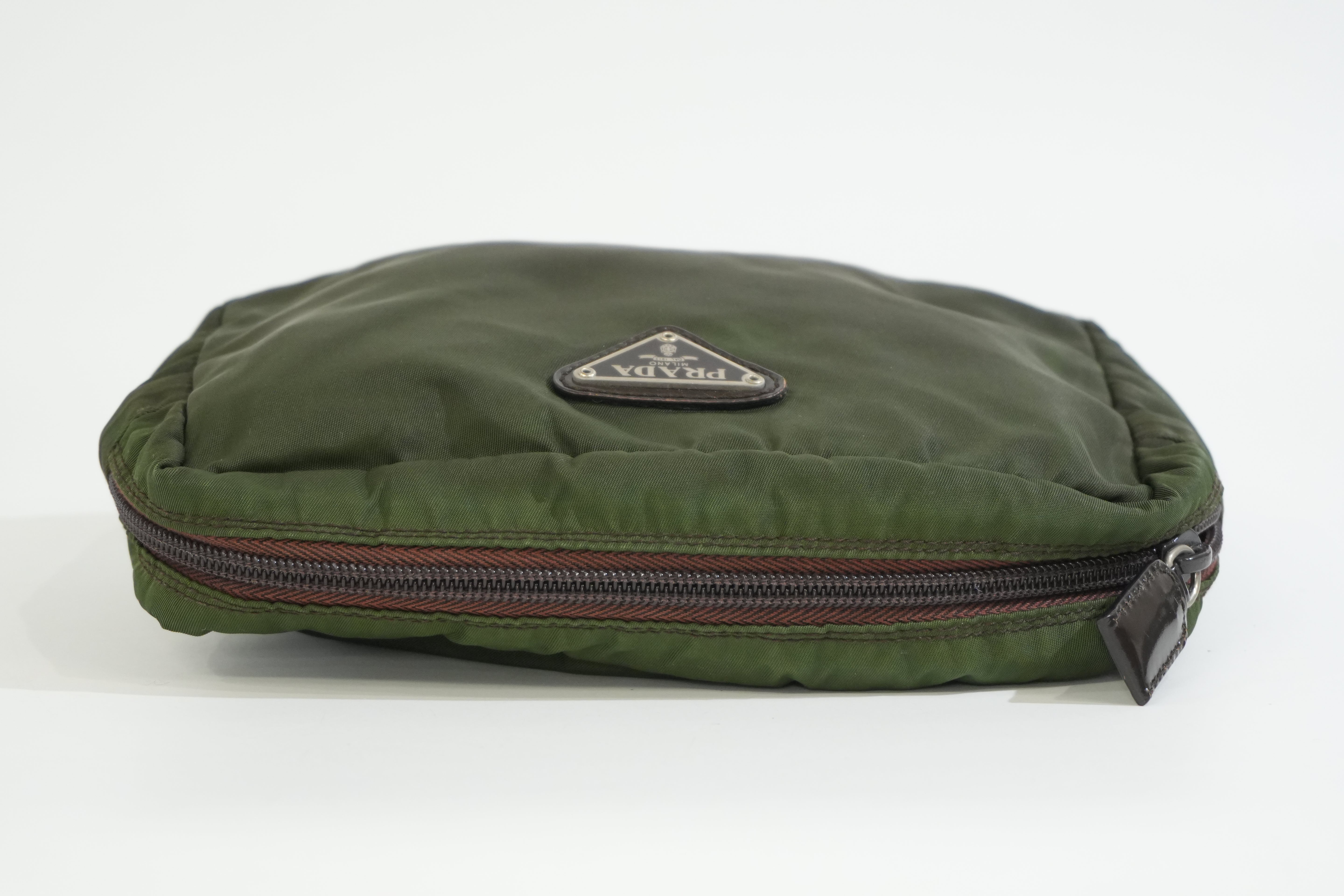 Pre-owned Prada Pouch Green