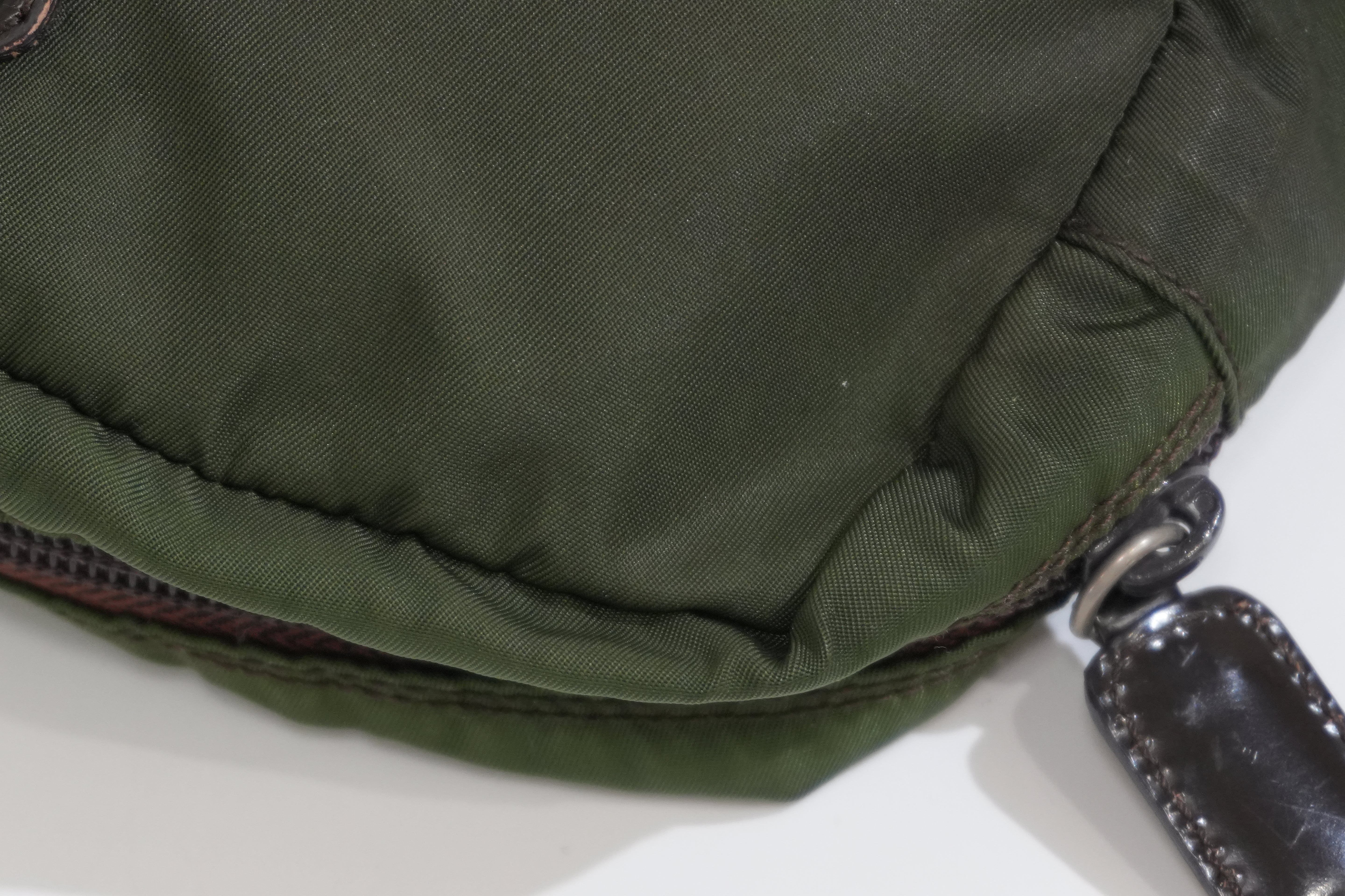 Pre-owned Prada Pouch Green