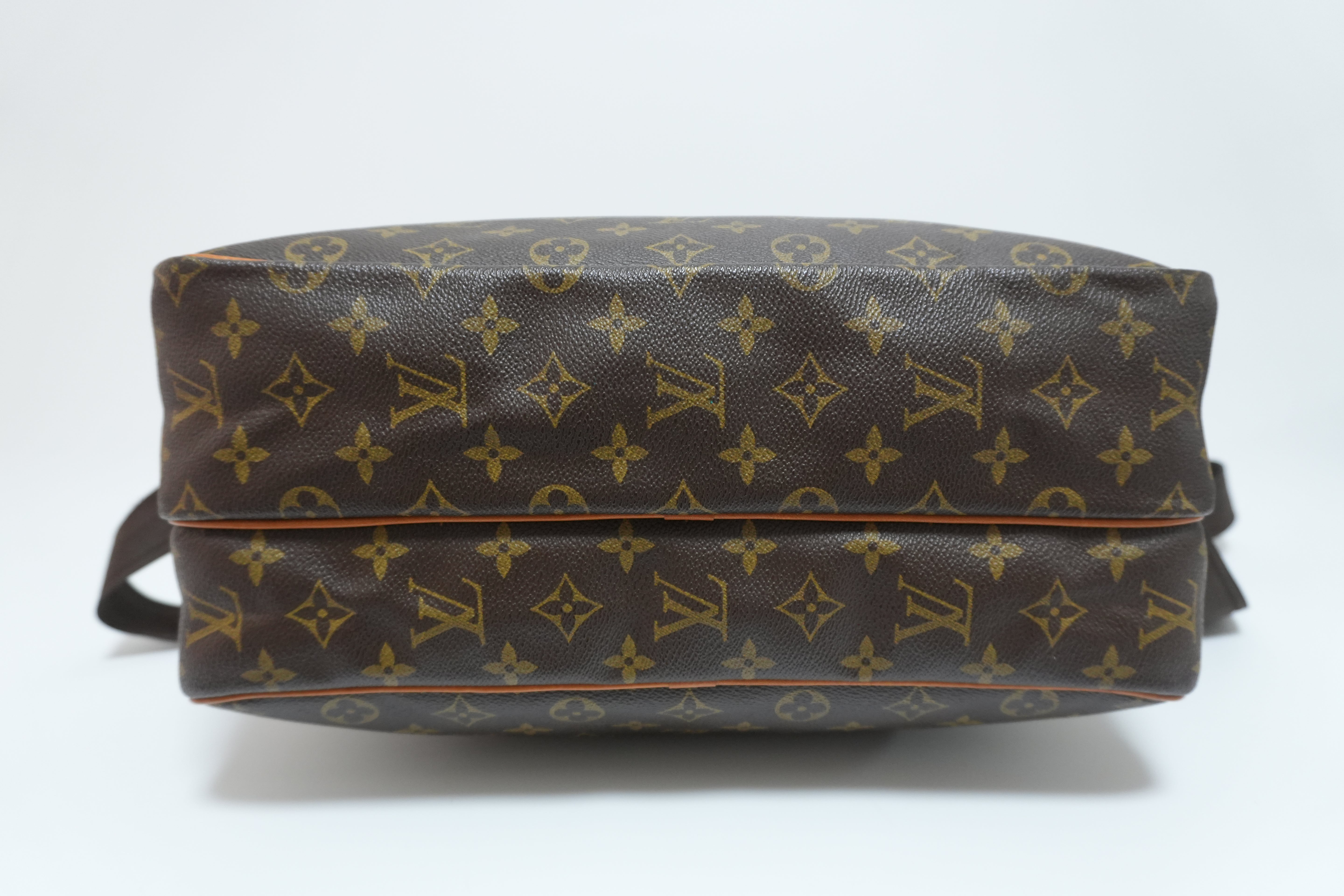 Louis Vuitton Monogram Reporter GM Messenger Bag Used