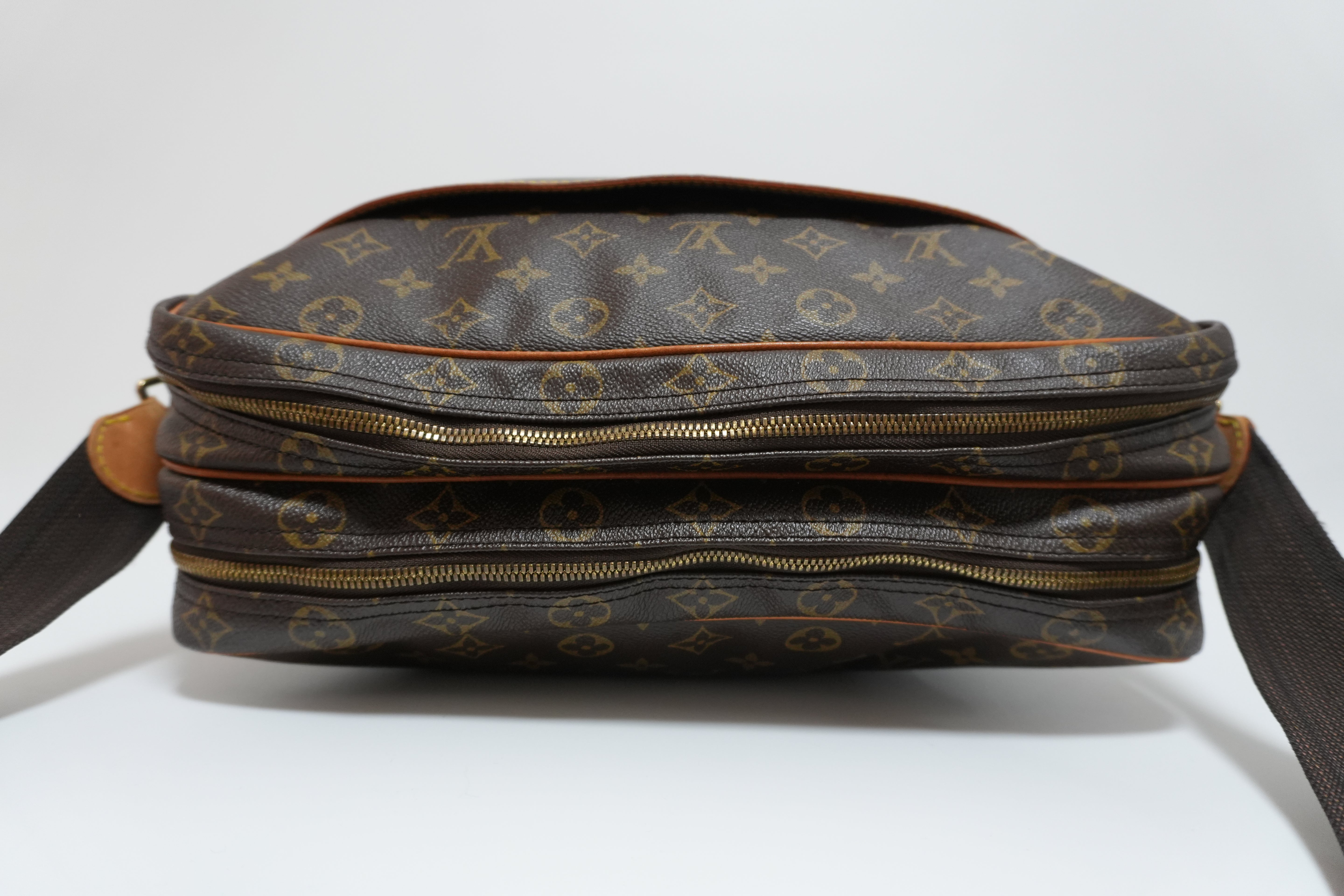 Louis Vuitton Monogram Reporter GM Messenger Bag Used