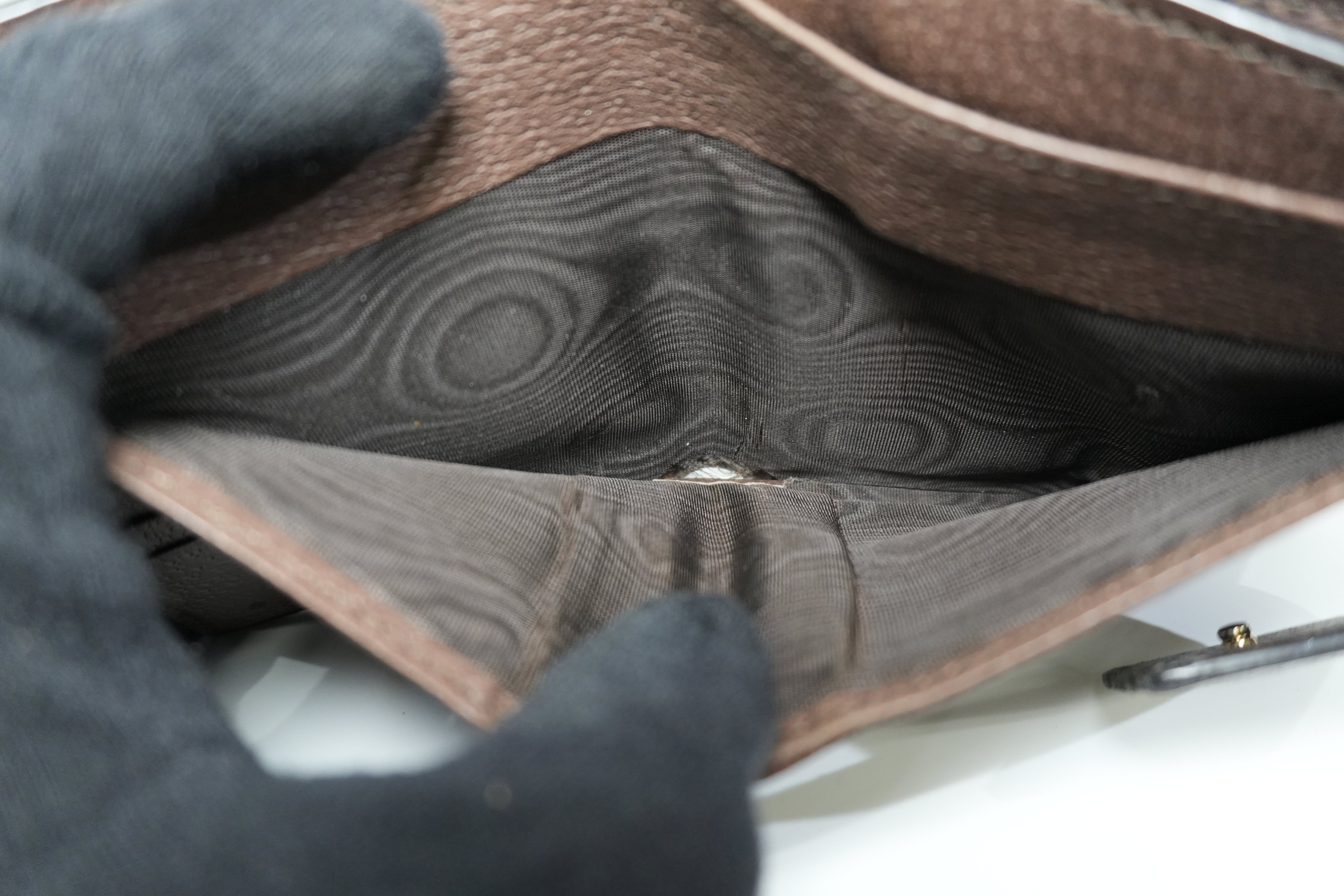 Pre-owned Gucci Ophidia Bifold Wallet Brown