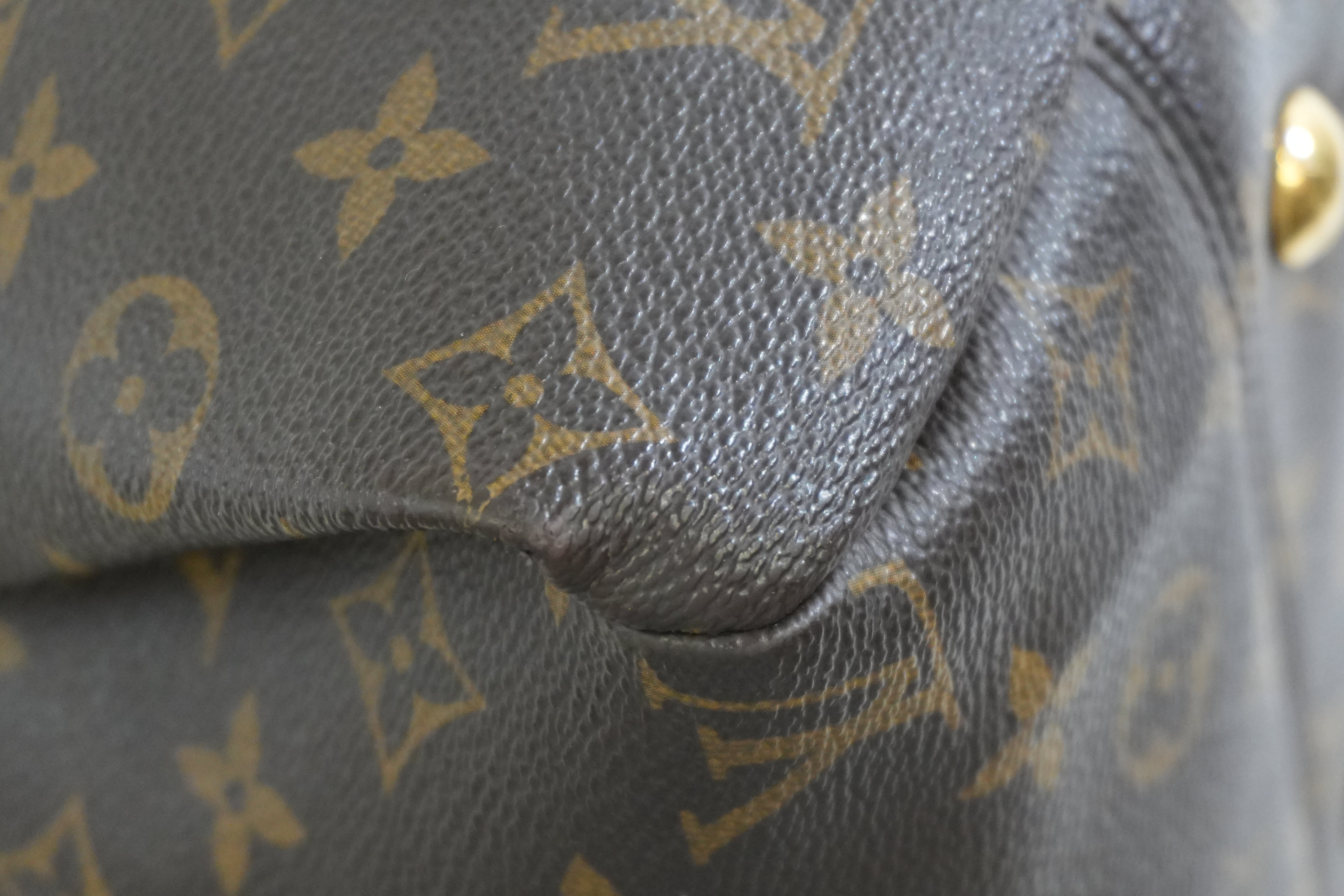 Pre-owned Louis Vuitton Monogram Artsy MM Tote Bag
