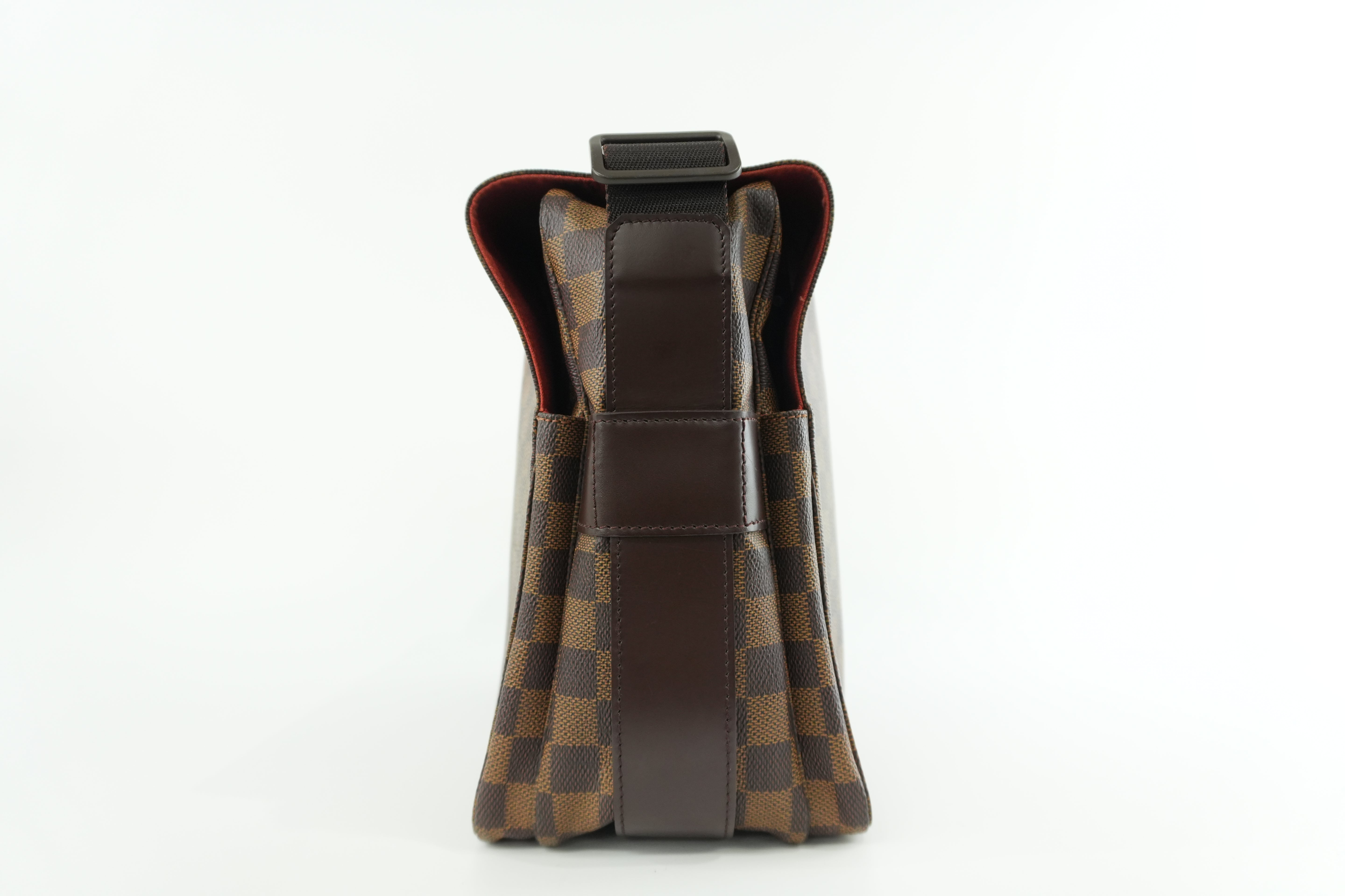 Pre-owned Louis Vuitton Damier Ebene Naviglio Messenger Bag