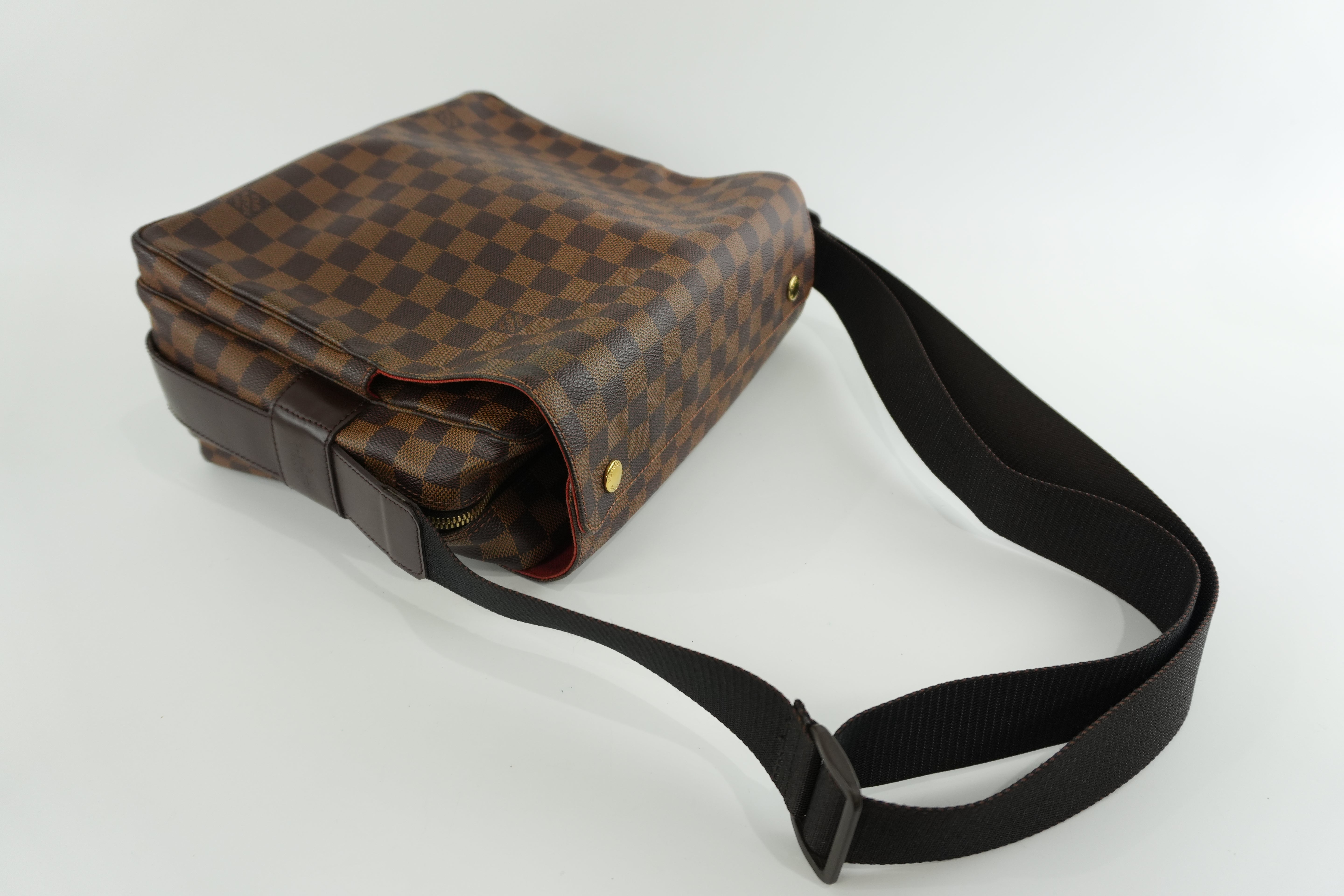 Pre-owned Louis Vuitton Damier Ebene Naviglio Messenger Bag