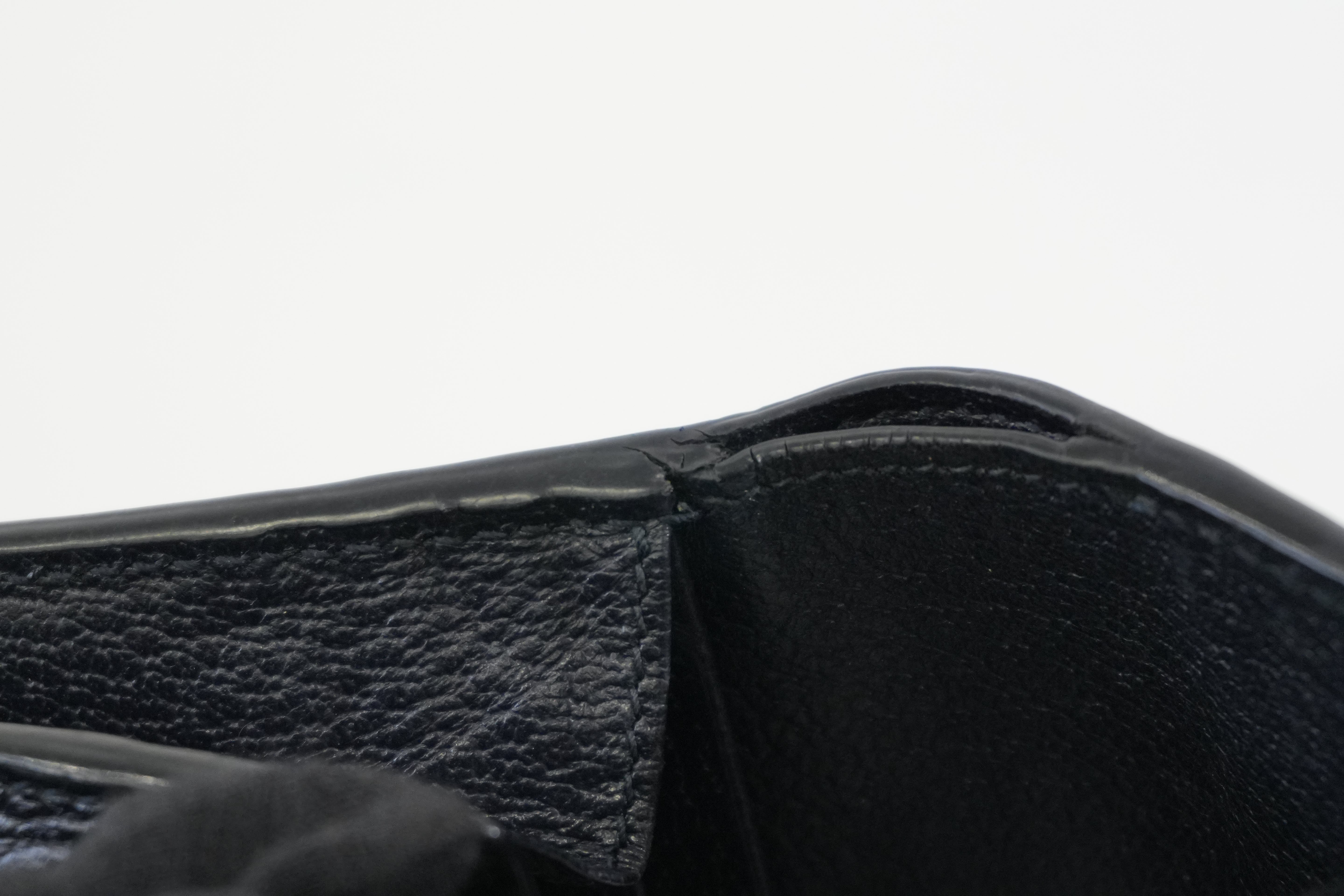 Pre-owned Gucci Guccisima Compact Wallet Blue