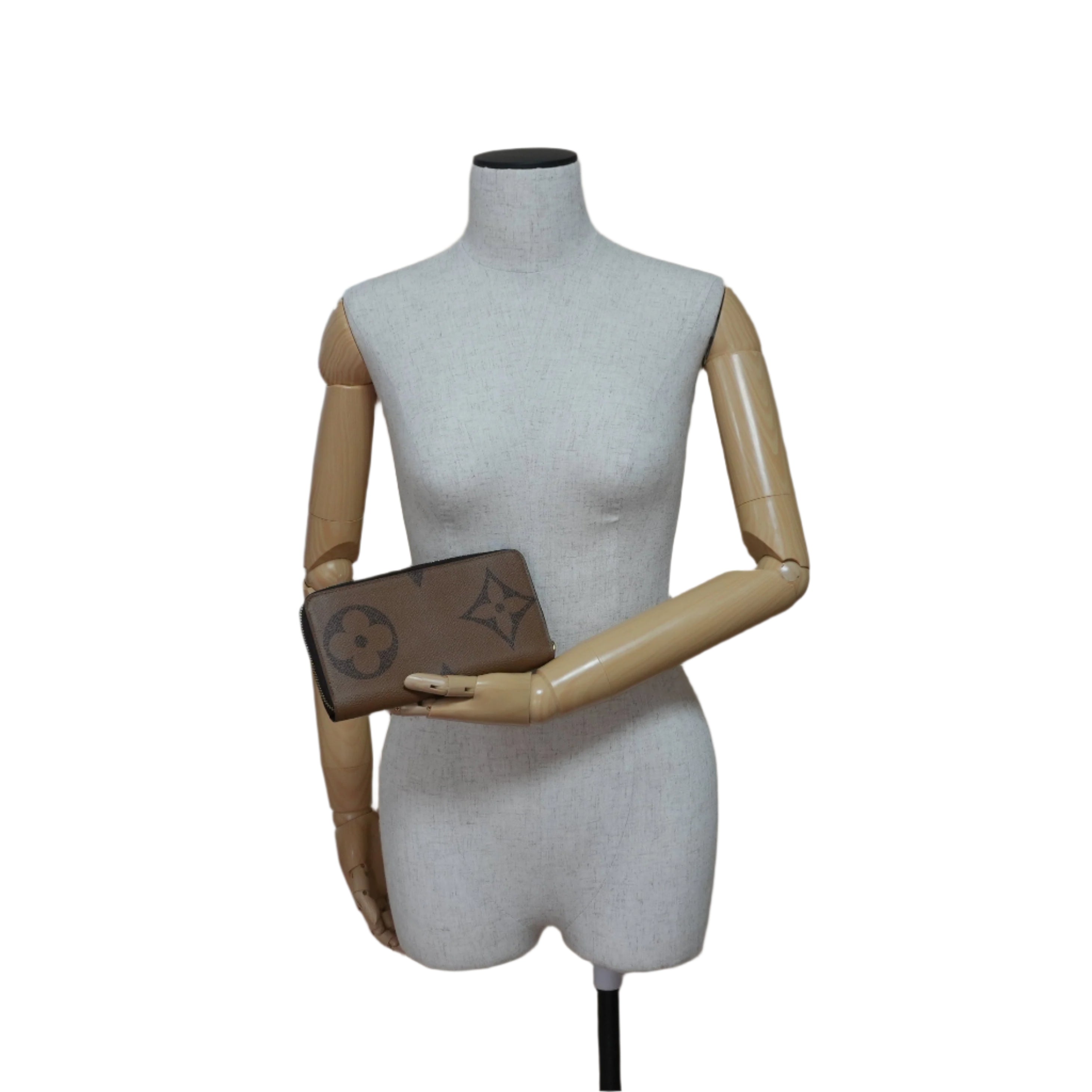 Louis Vuitton Reverse Monogram Wallet Used