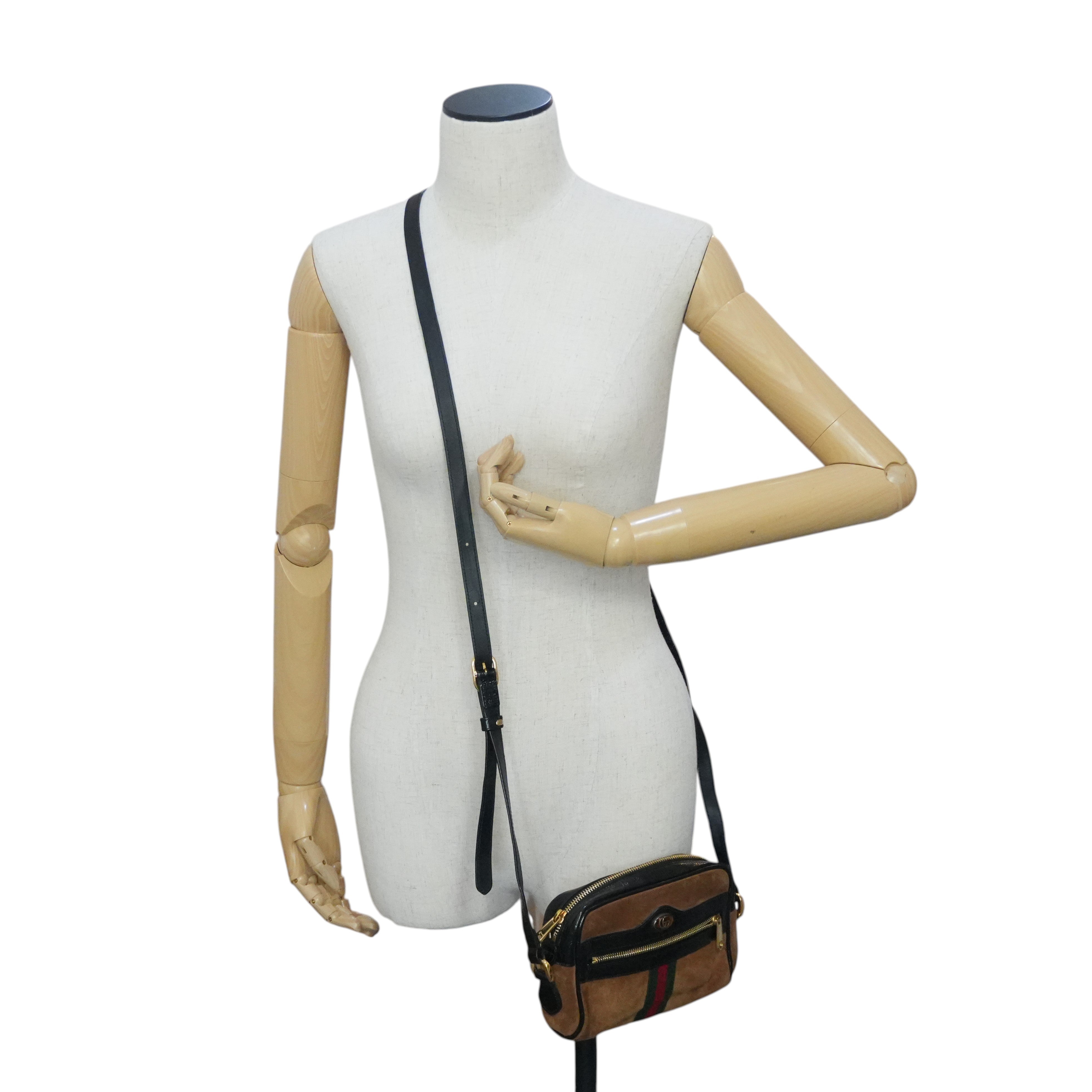 Pre-owned Gucci Suede Crossbody Bag Brown