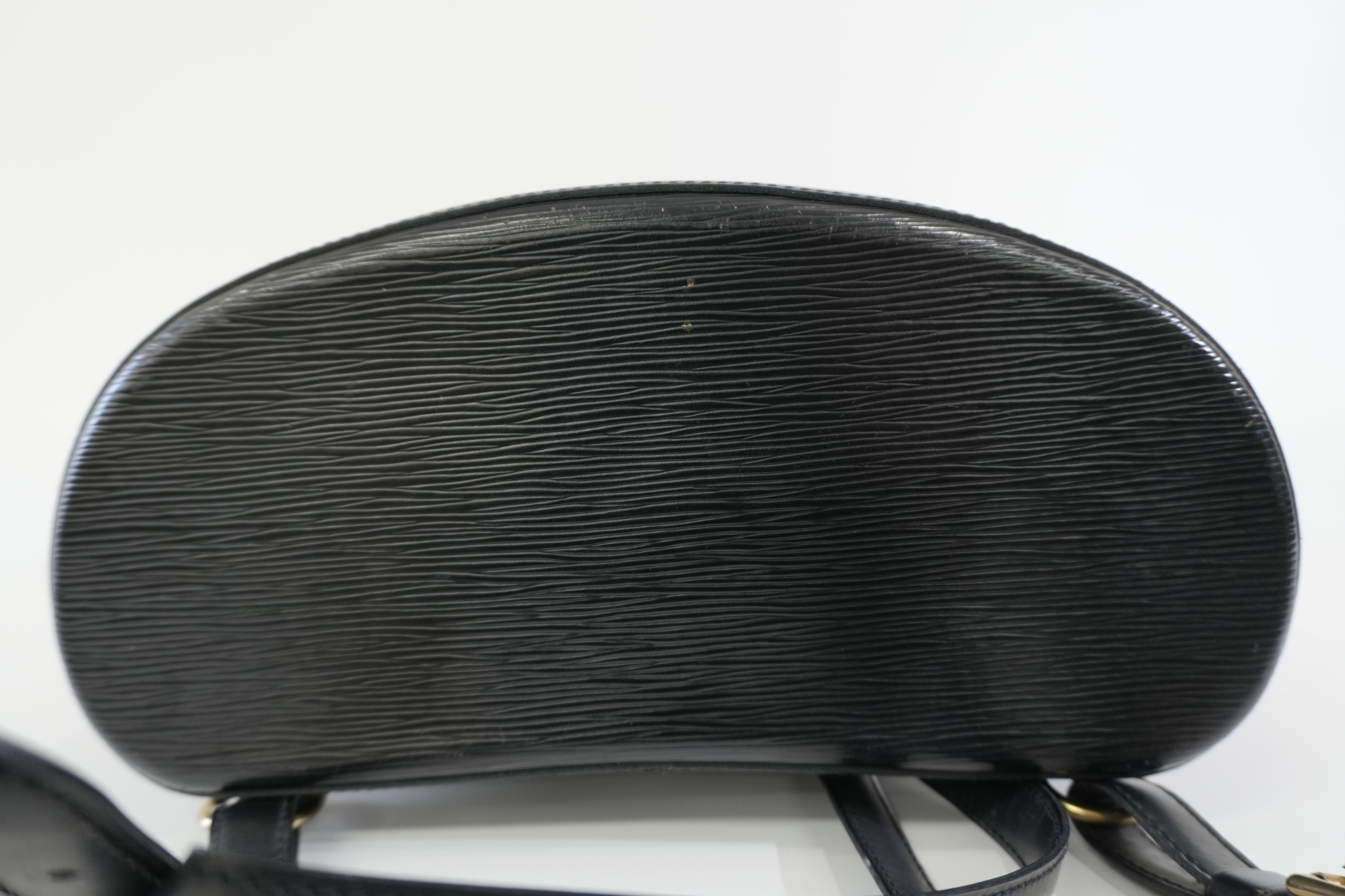 Pre-owned Louis Vuitton Epi Gobelins Backpack Black