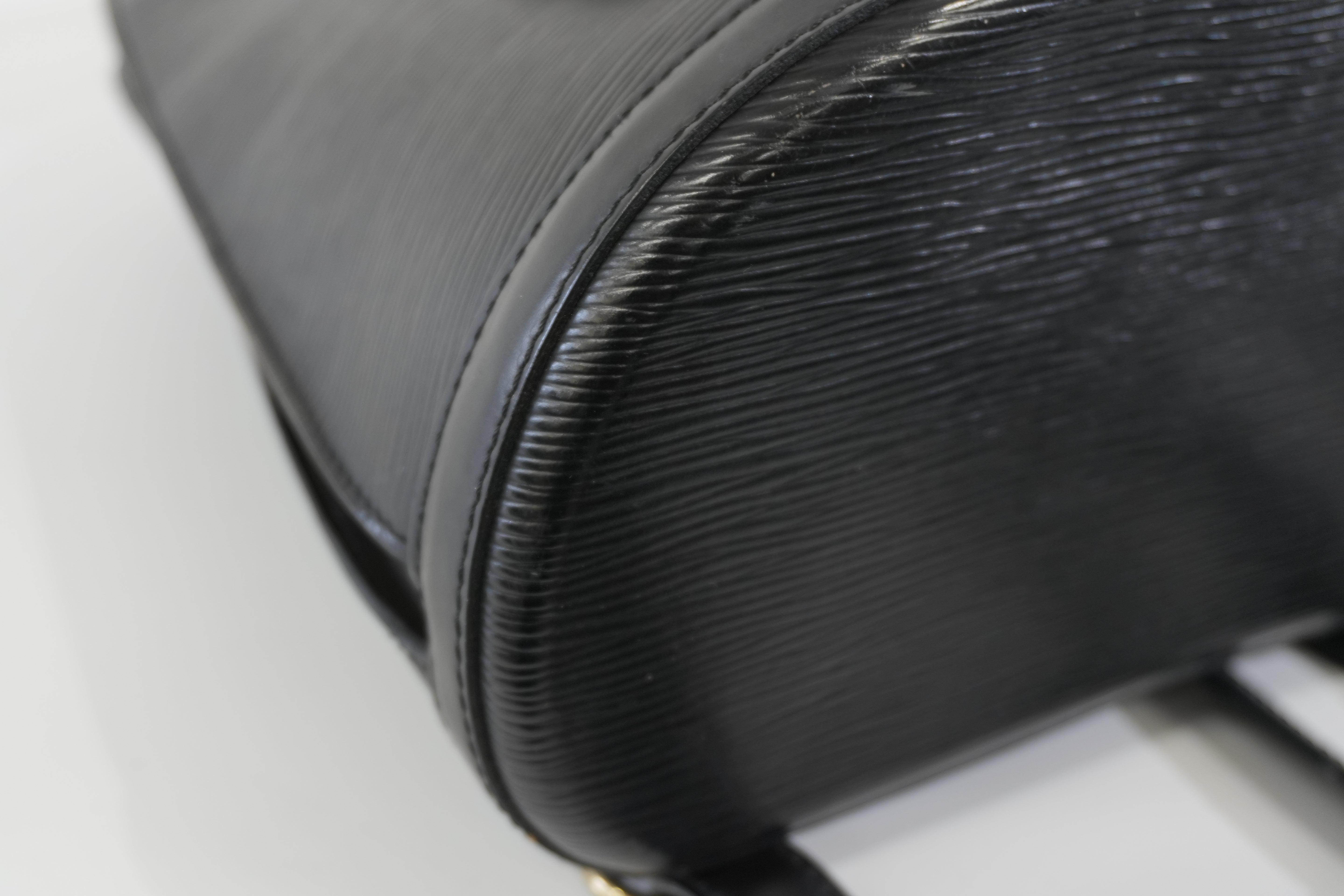 Pre-owned Louis Vuitton Epi Gobelins Backpack Black