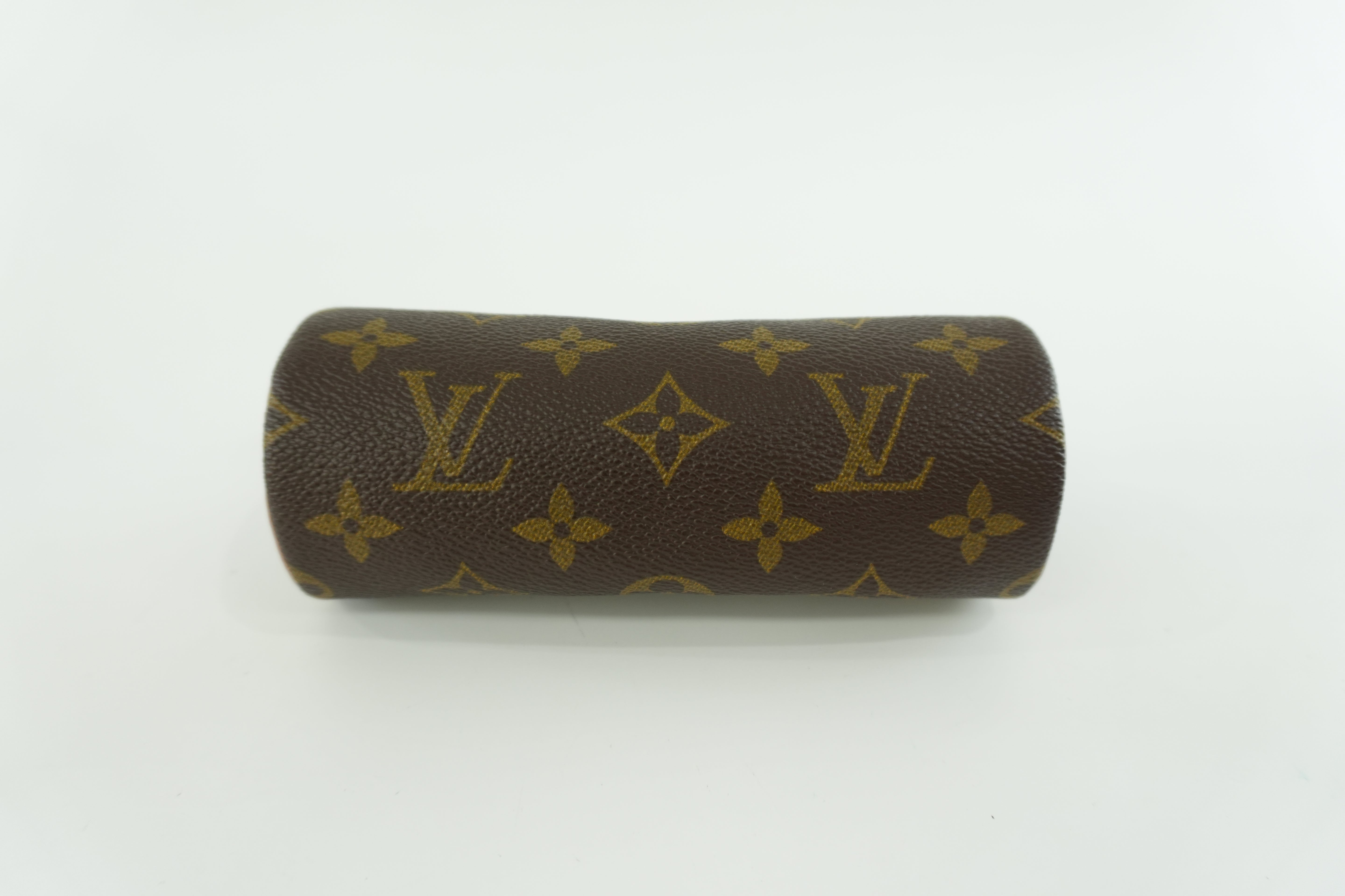 Louis Vuitton Papillon 26 Handbag Used