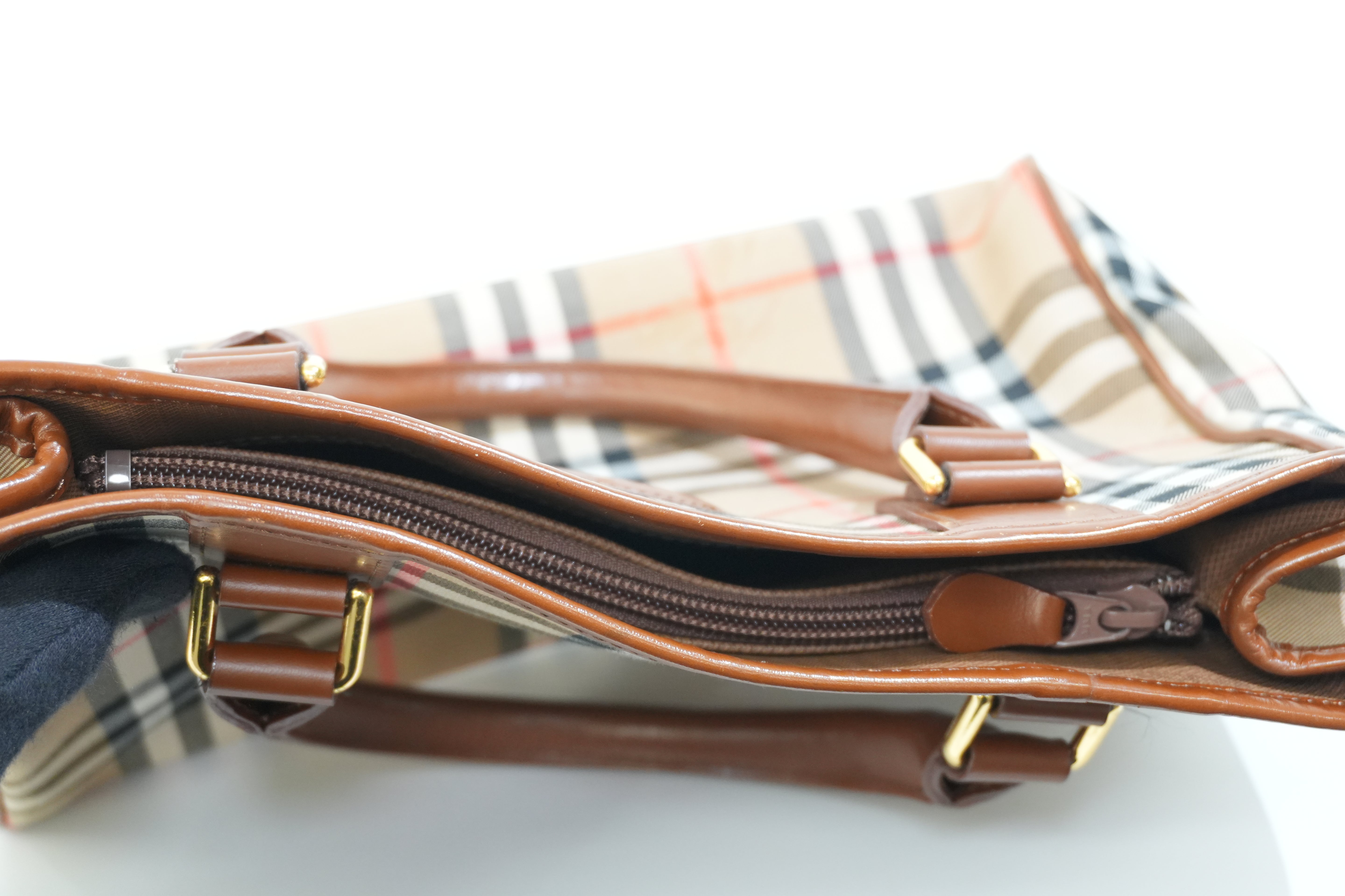 Pre-owned Burberry Nova Check Handbag Beige and Brown