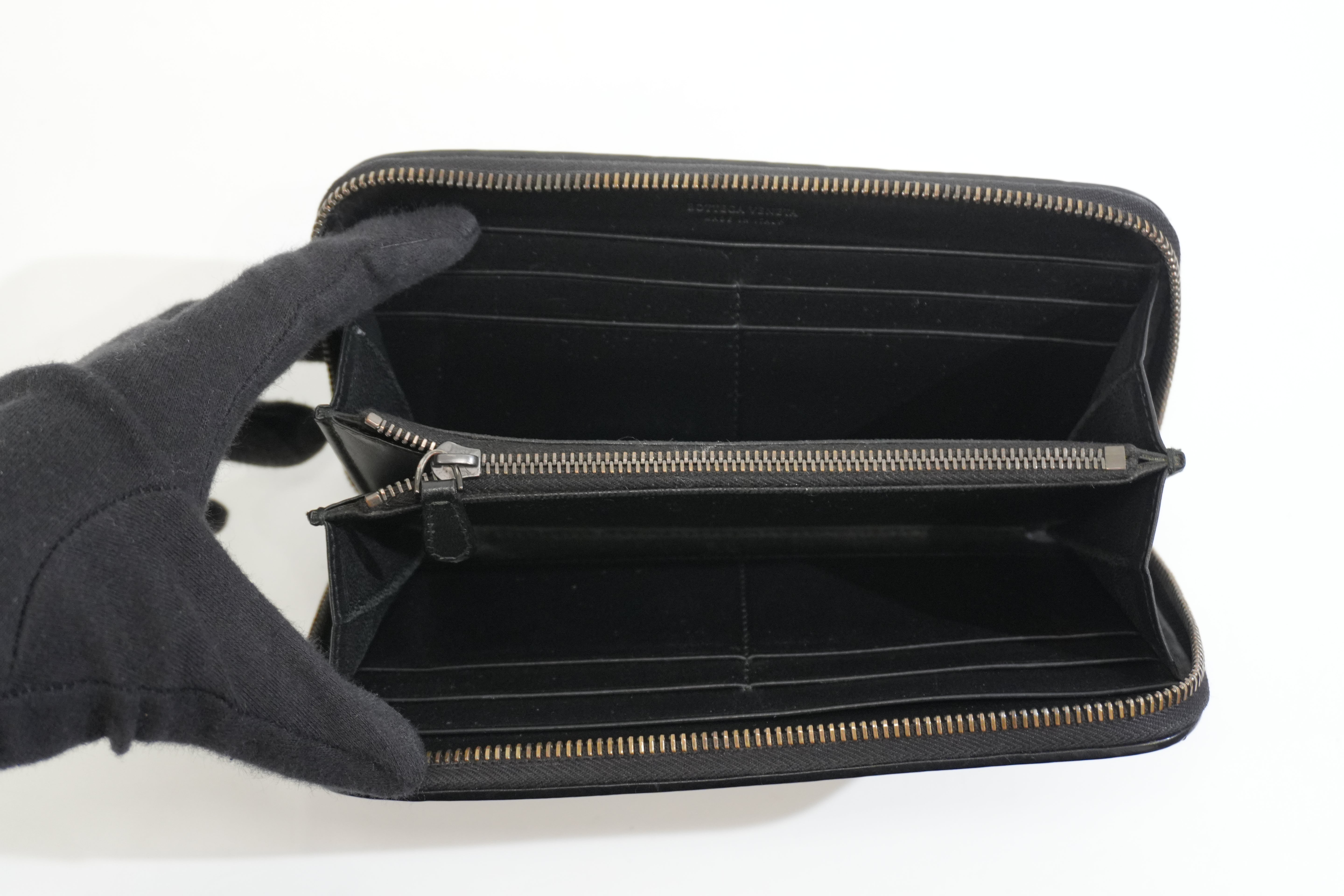 Pre-owned Bottega Intercciato Zippy Long Wallet Black