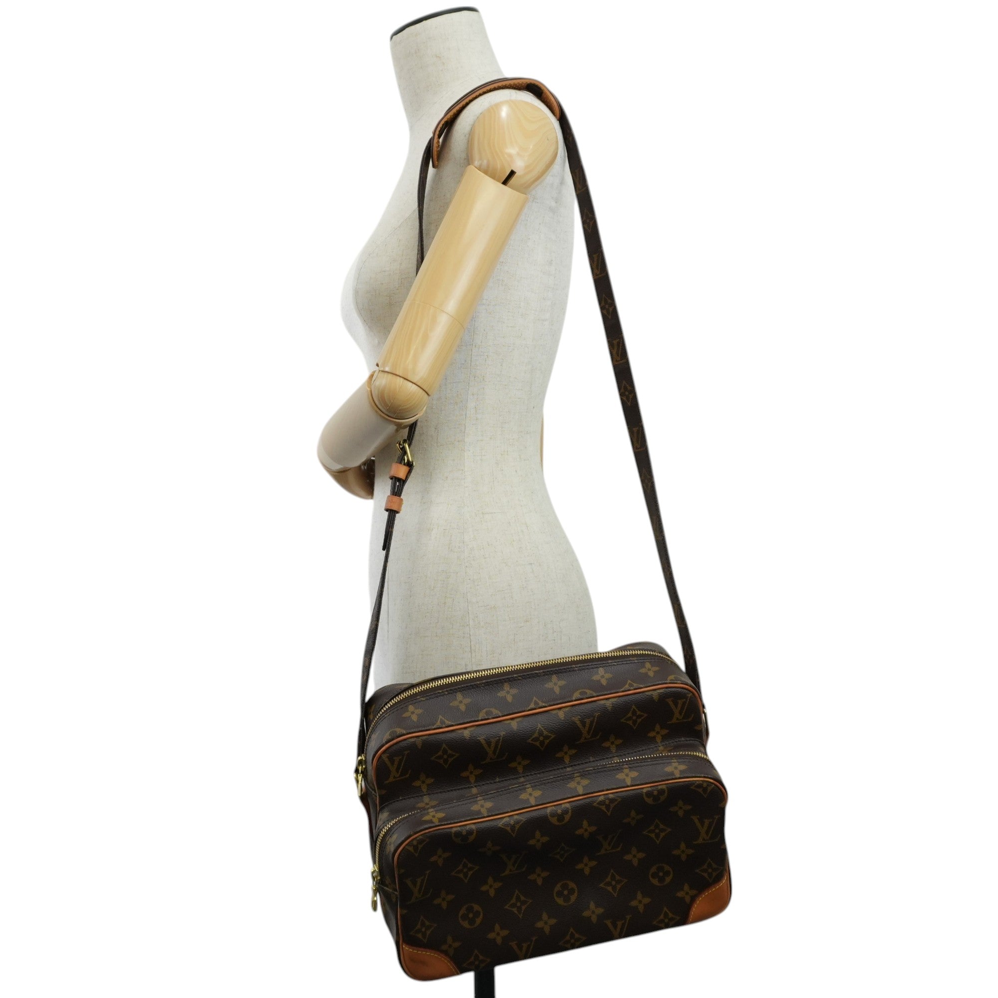 Louis Vuitton Monogram Nile Shoulder Bag Used