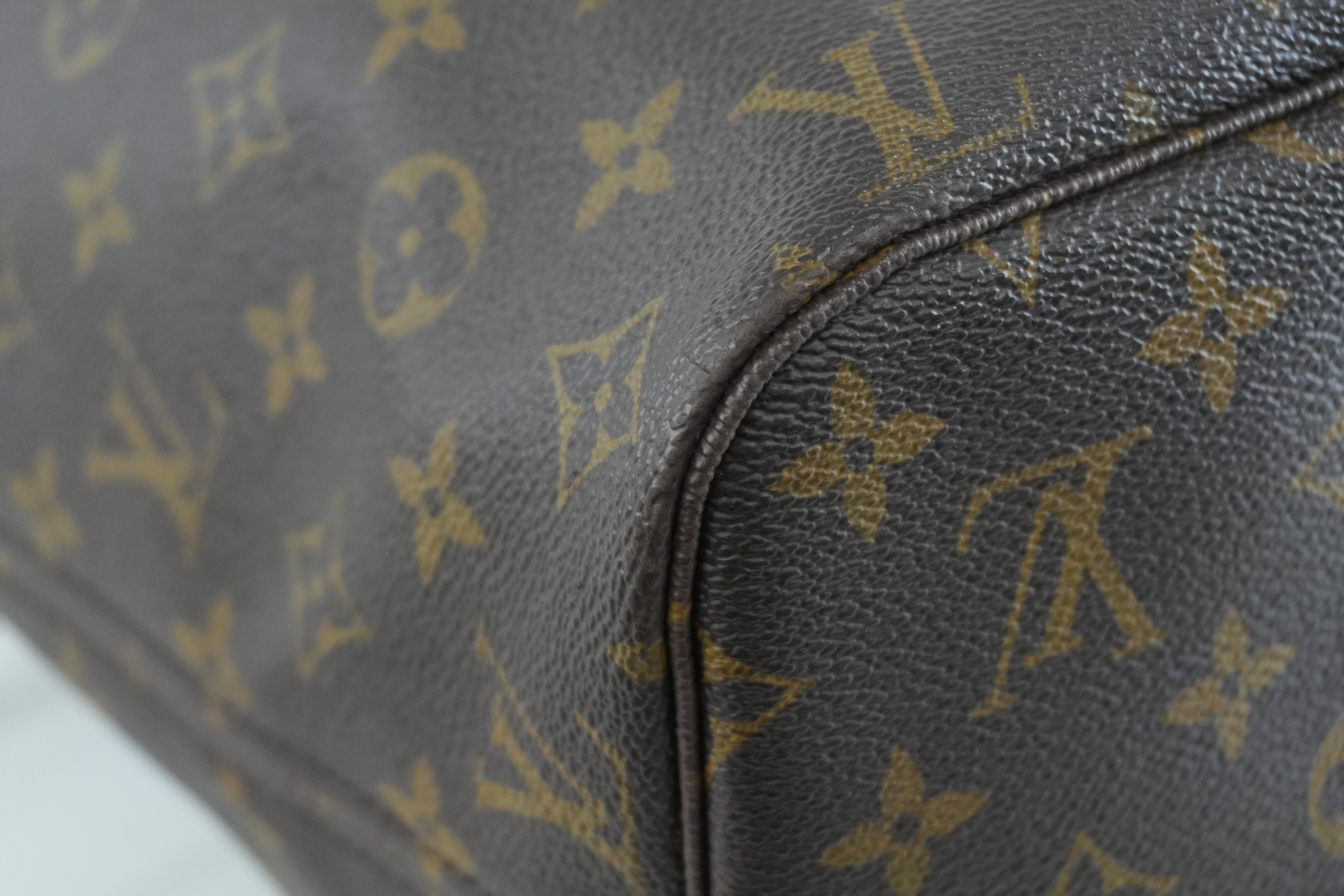 Louis Vuitton Monogram Neverfull MM Shoulder Tote Bag Used