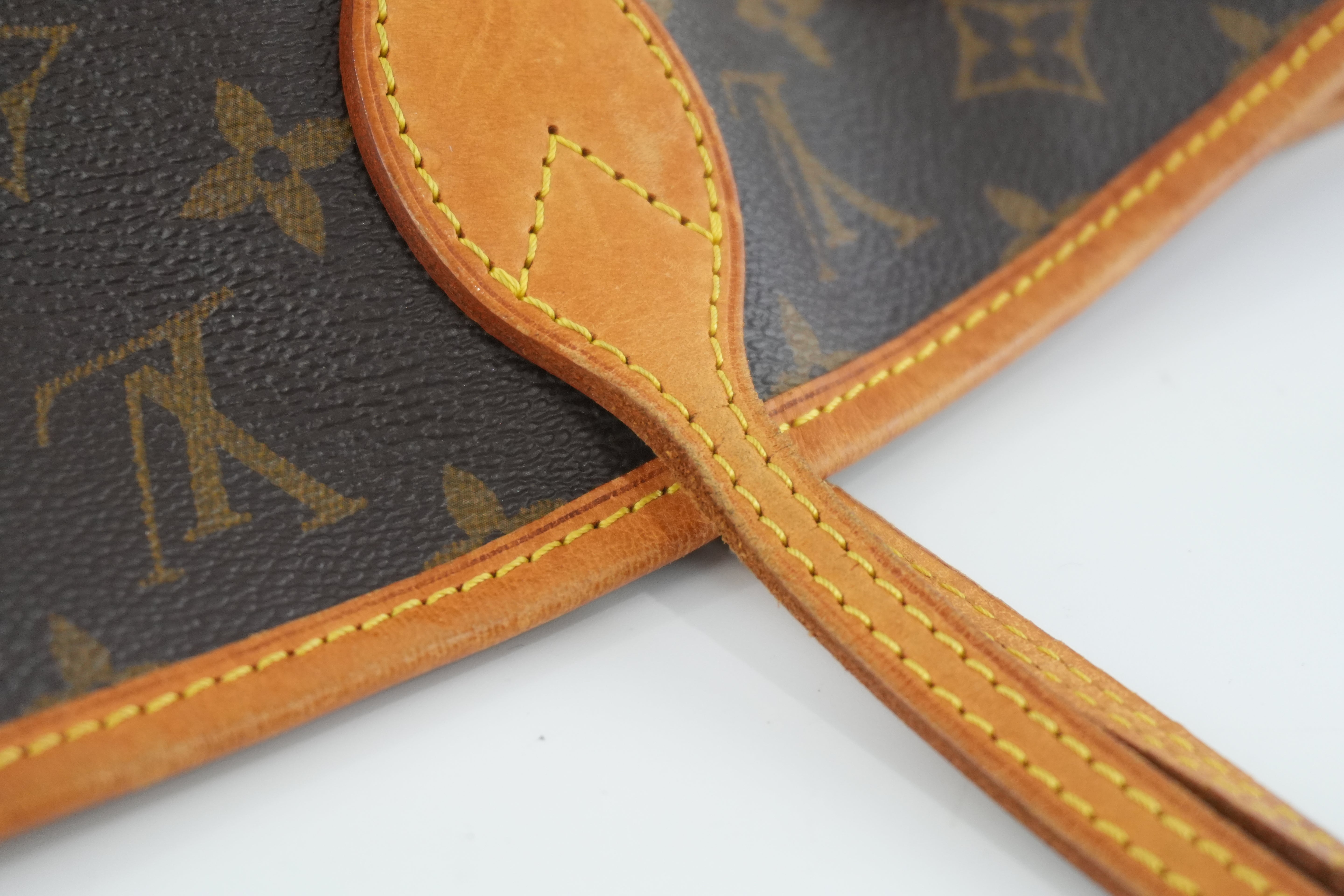 Louis Vuitton Monogram Neverfull MM Shoulder Tote Bag Used