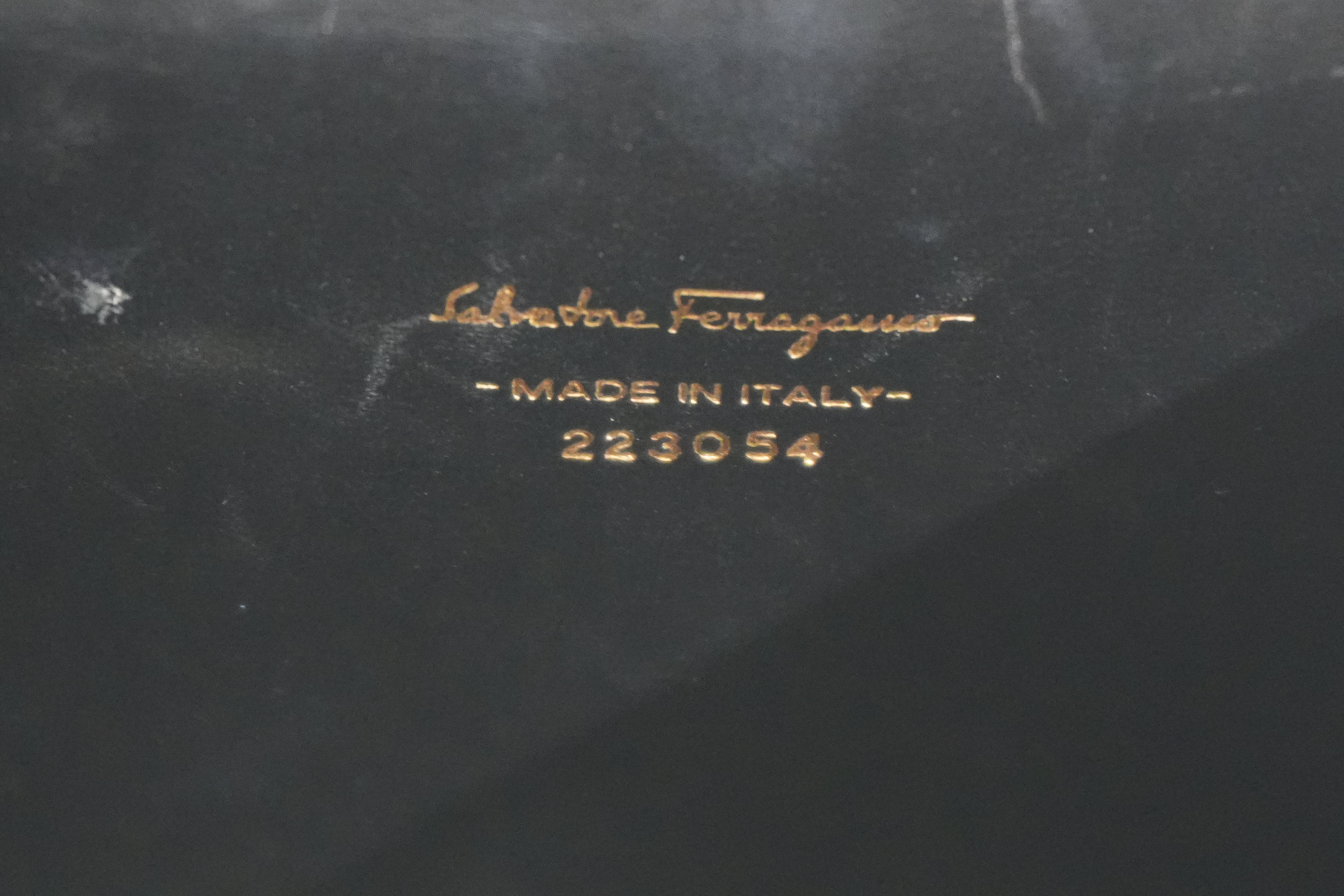 Pre-owned Ferragamo Chain Shoulder Bag Blue