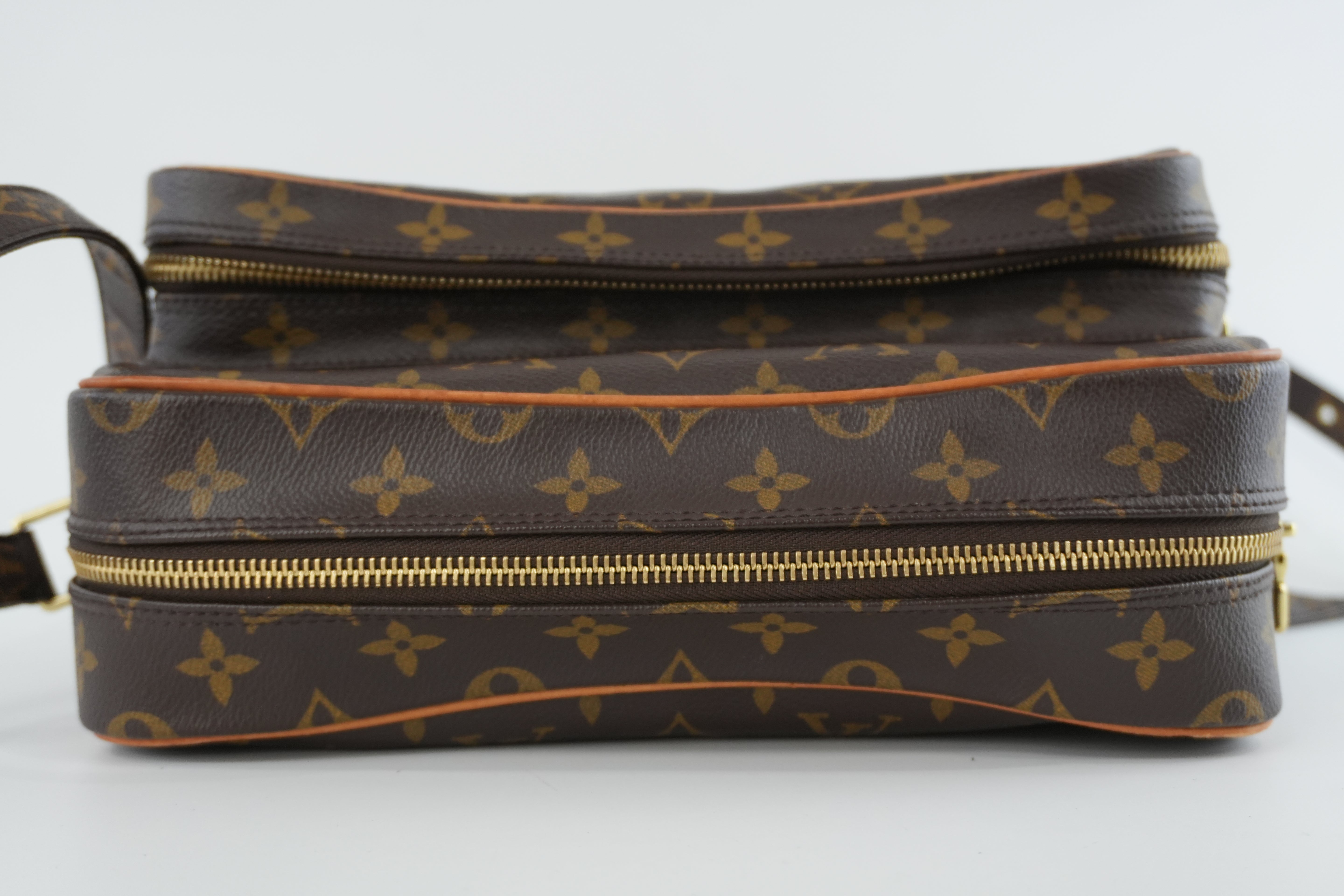 Louis Vuitton Monogram Nile Shoulder Bag Used