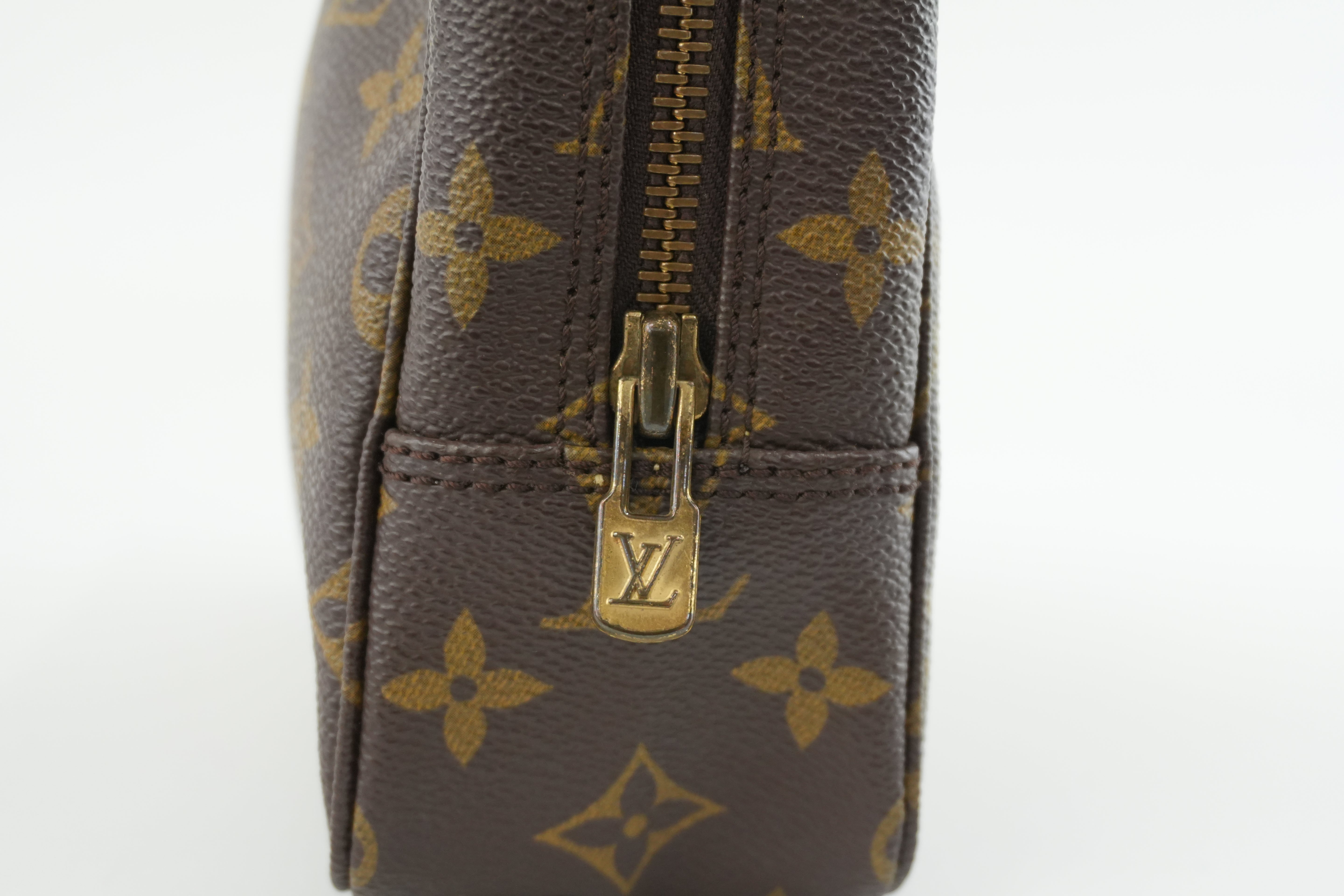 Louis Vuitton Monogram Trousse 23 Pouch Used