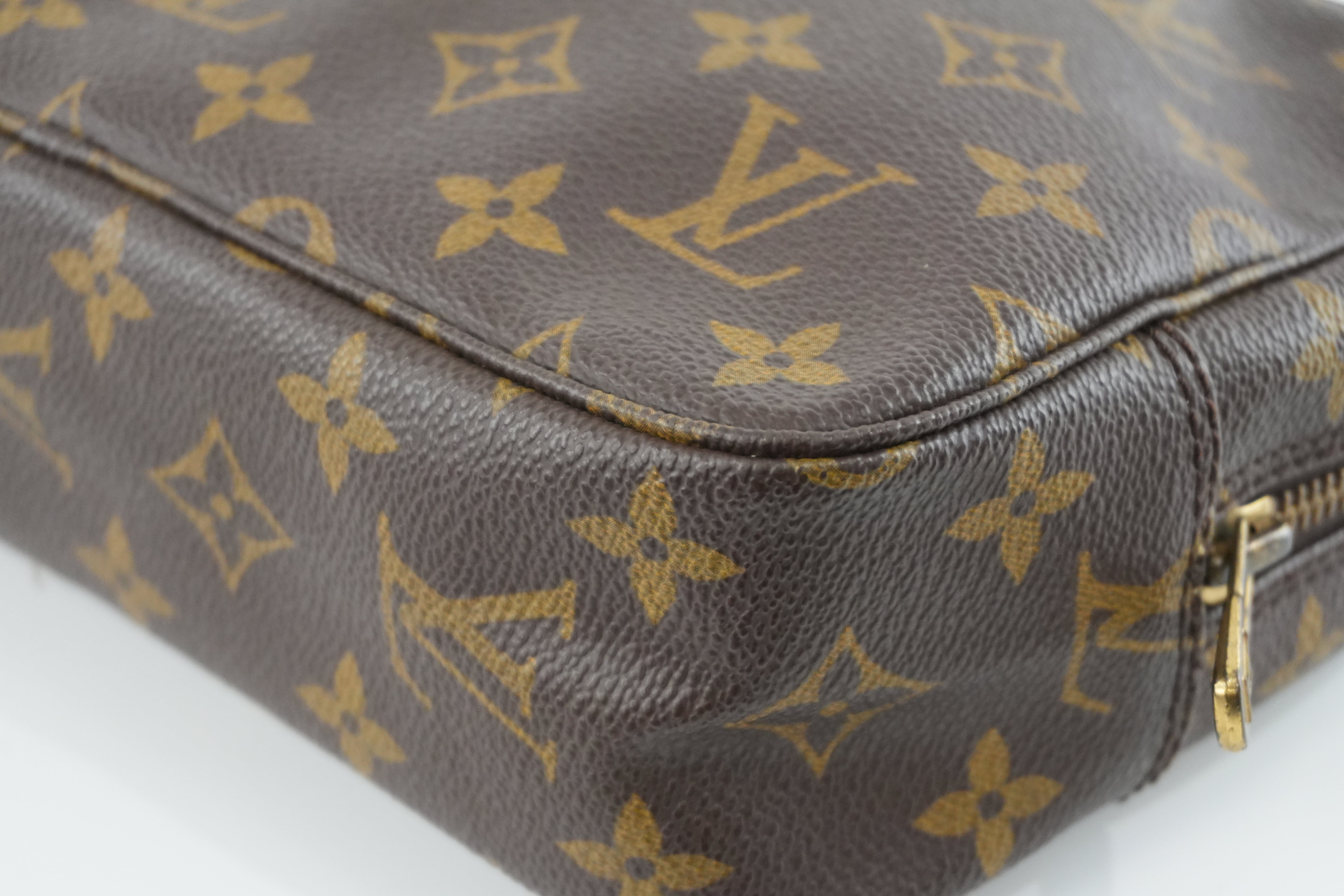 Louis Vuitton Monogram Trousse 23 Pouch Used